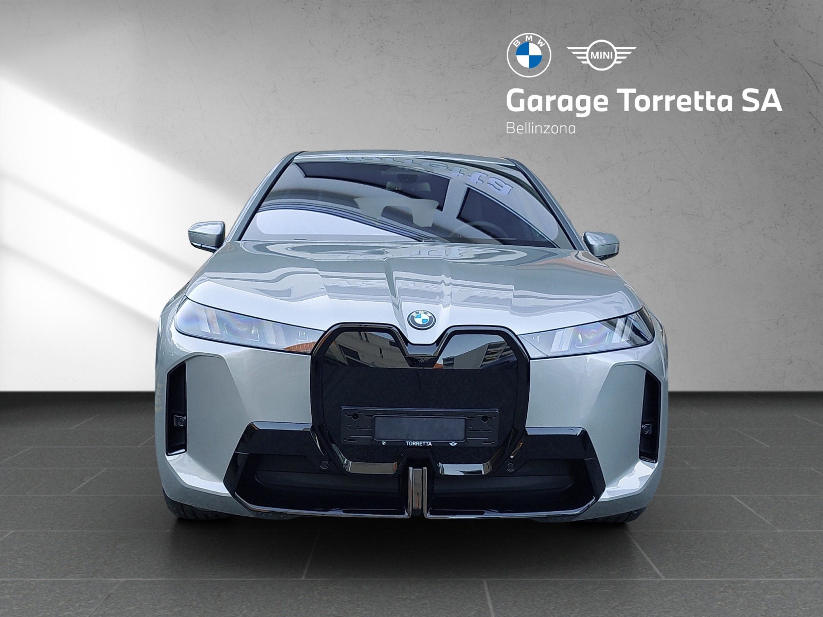 BMW iX xDrive60 M Sport Pro-image-7