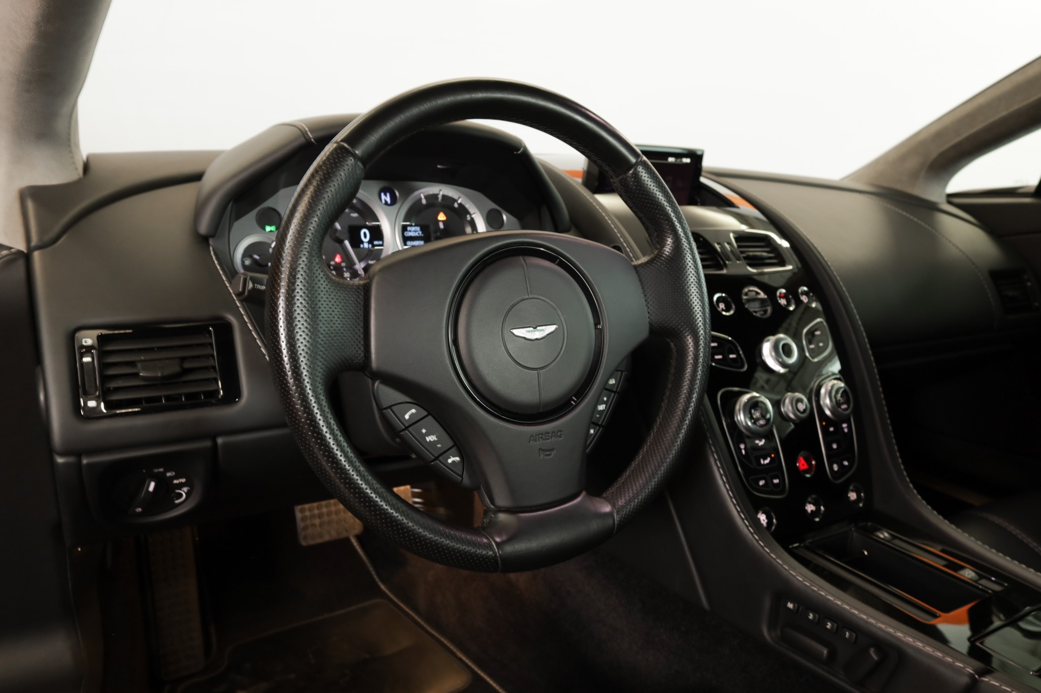 ASTON MARTIN V8 Vantage 4.7 Sportshift For sale