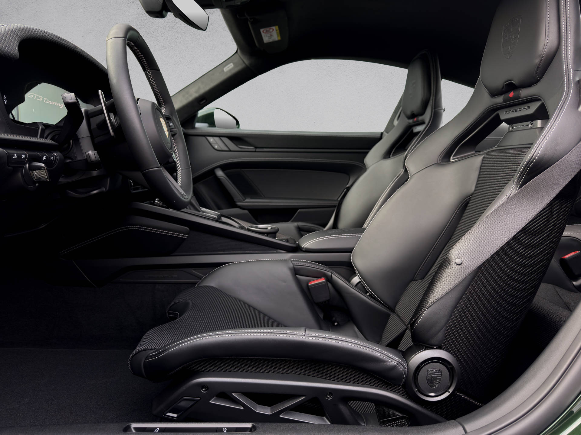 PORSCHE 911 GT3 mit Touring-Paket-image-6