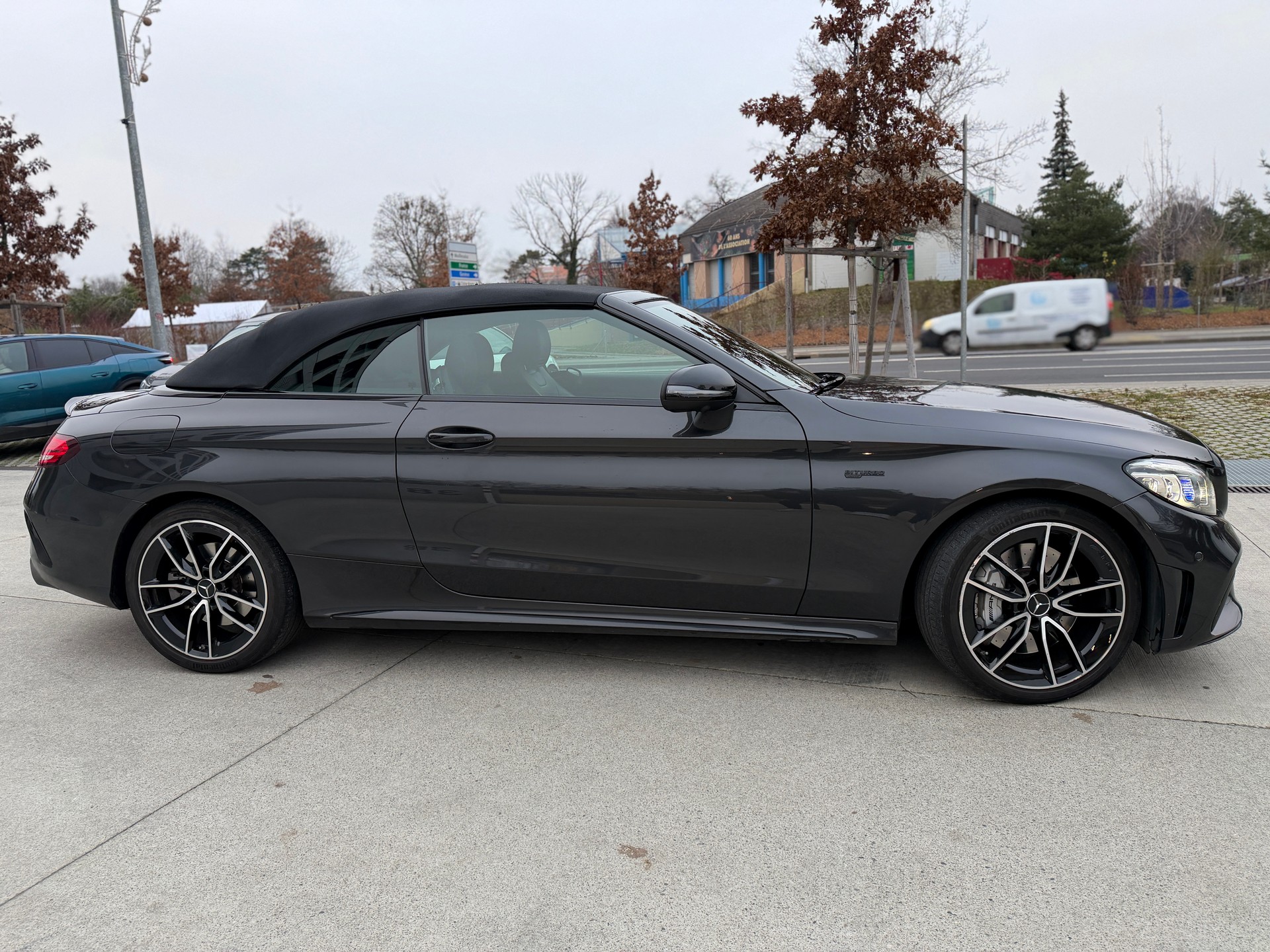MERCEDES-BENZ C 43 Cabriolet AMG 4Matic 9G-Tronic-image-3