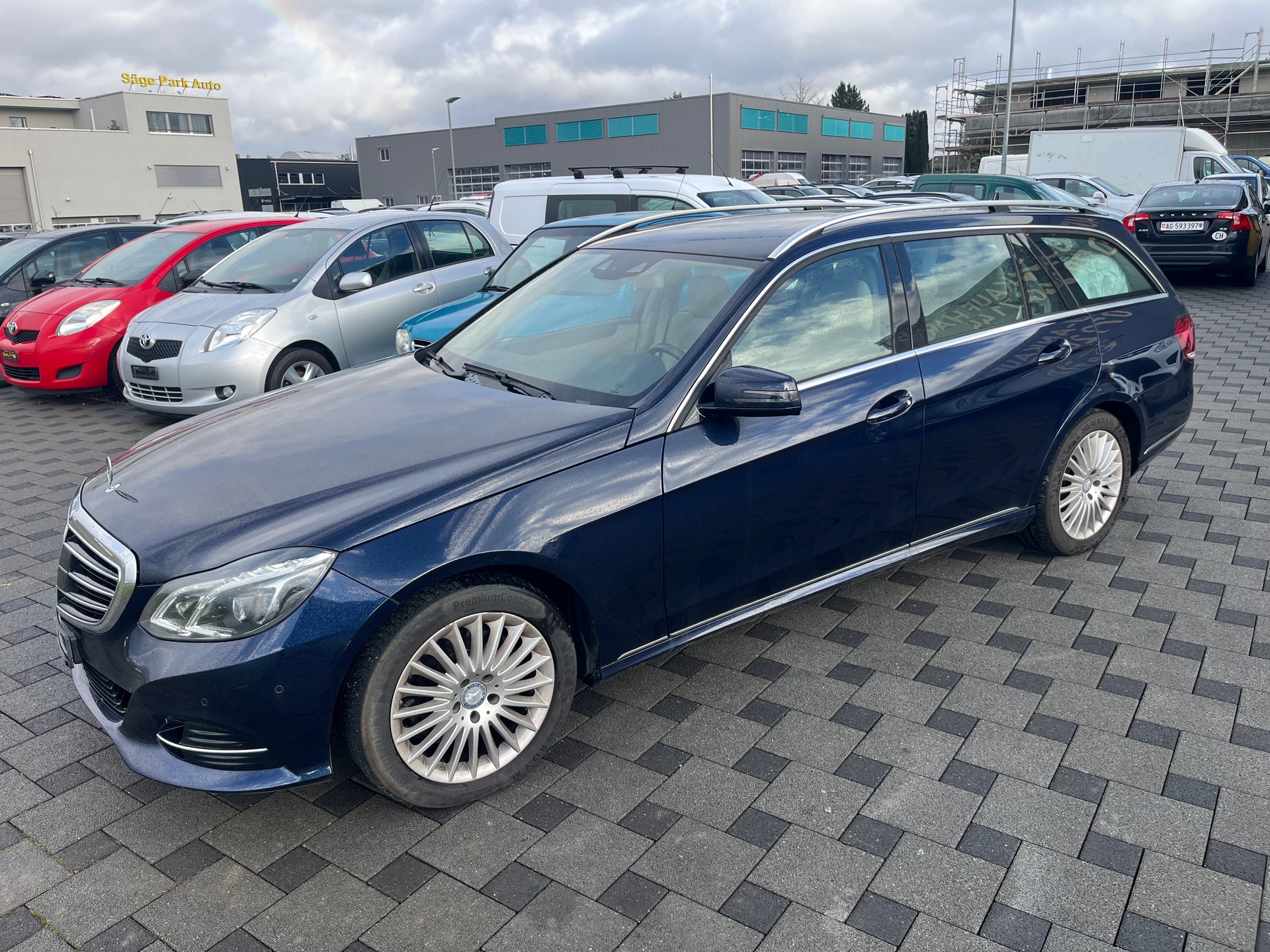 MERCEDES-BENZ E 350 BlueTEC Elégance 4Matic 7G-Tronic-image-2
