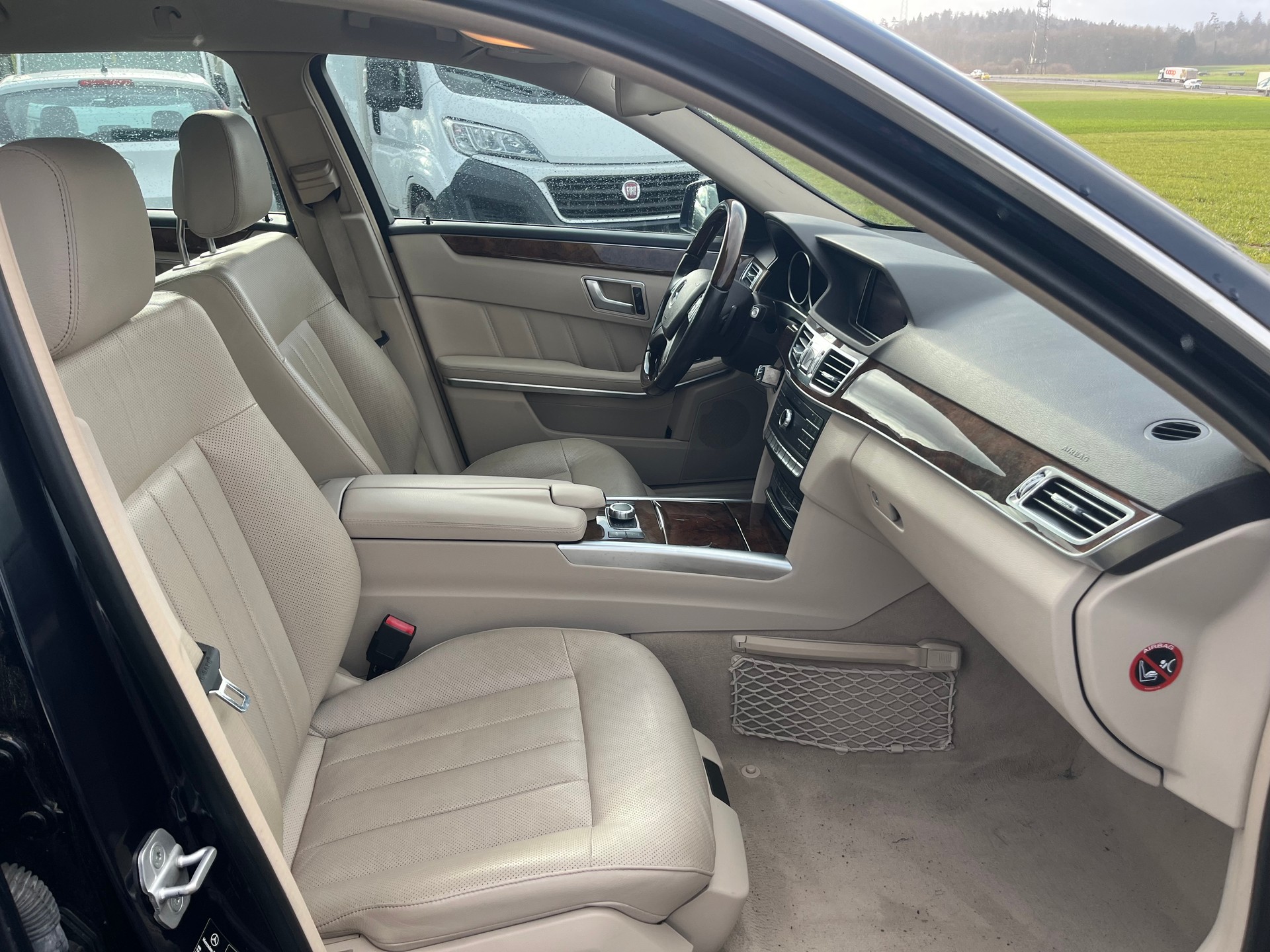 MERCEDES-BENZ E 350 BlueTEC Elégance 4Matic 7G-Tronic-image-13
