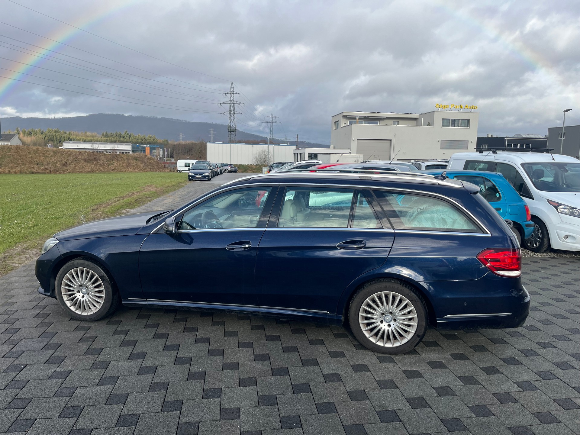 MERCEDES-BENZ E 350 BlueTEC Elégance 4Matic 7G-Tronic-image-6