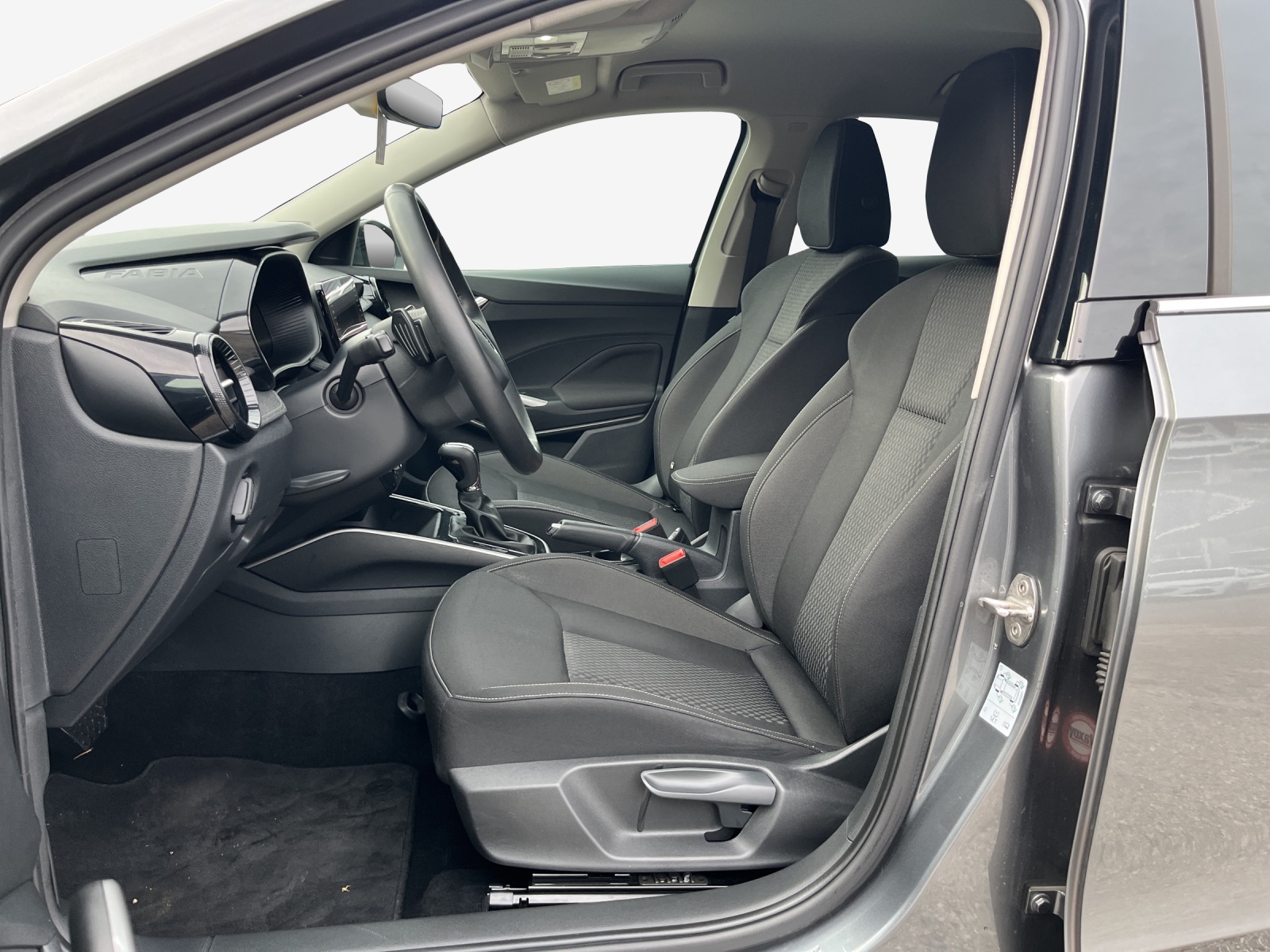 SKODA Fabia 1.0 TSI First Edition DSG-image-7