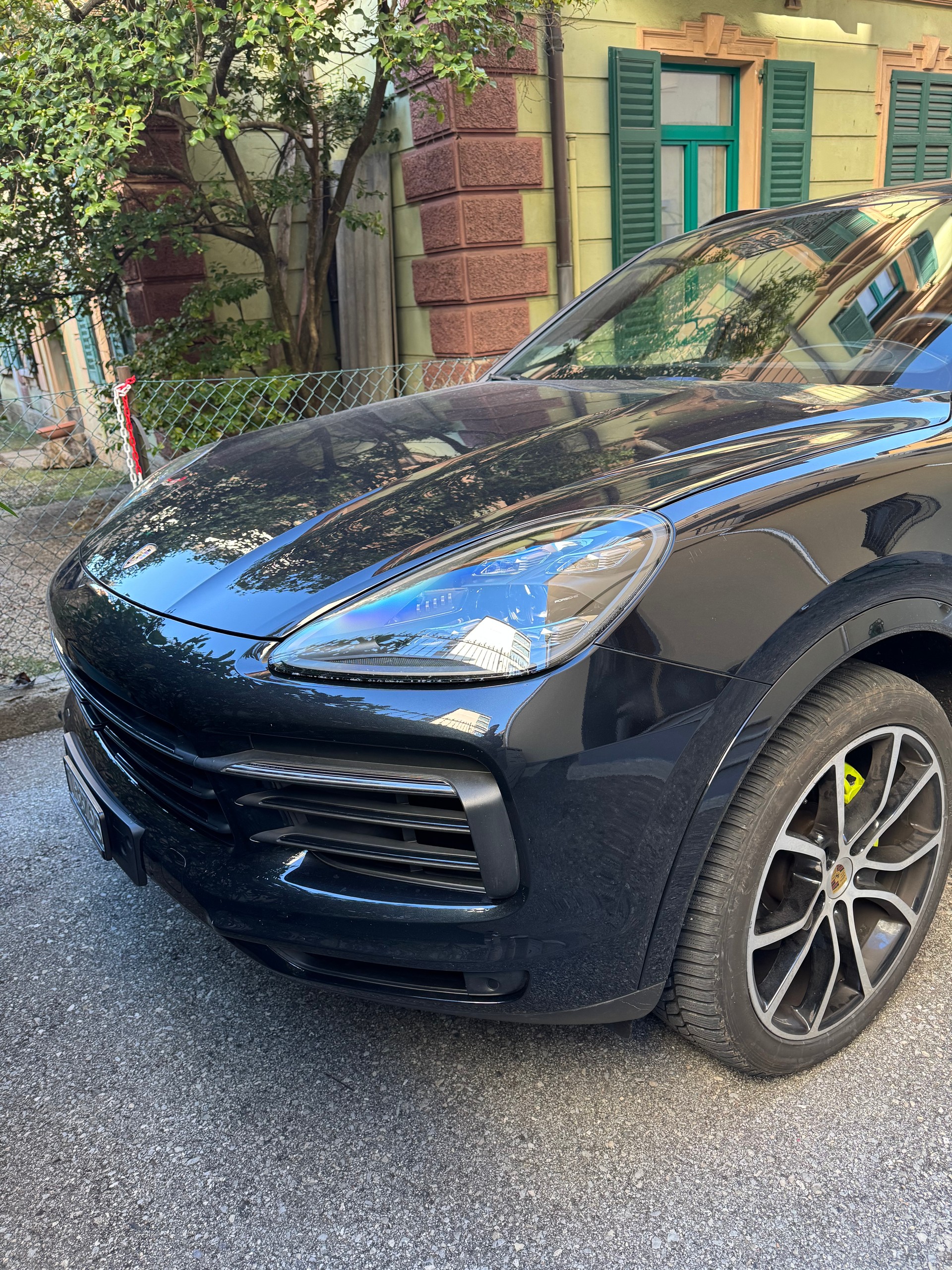 PORSCHE Cayenne E-Hybrid-image-0