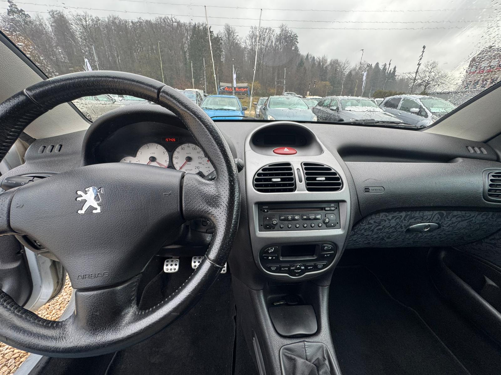 PEUGEOT 206 CC 1.6 16V Quiksilver-image-10