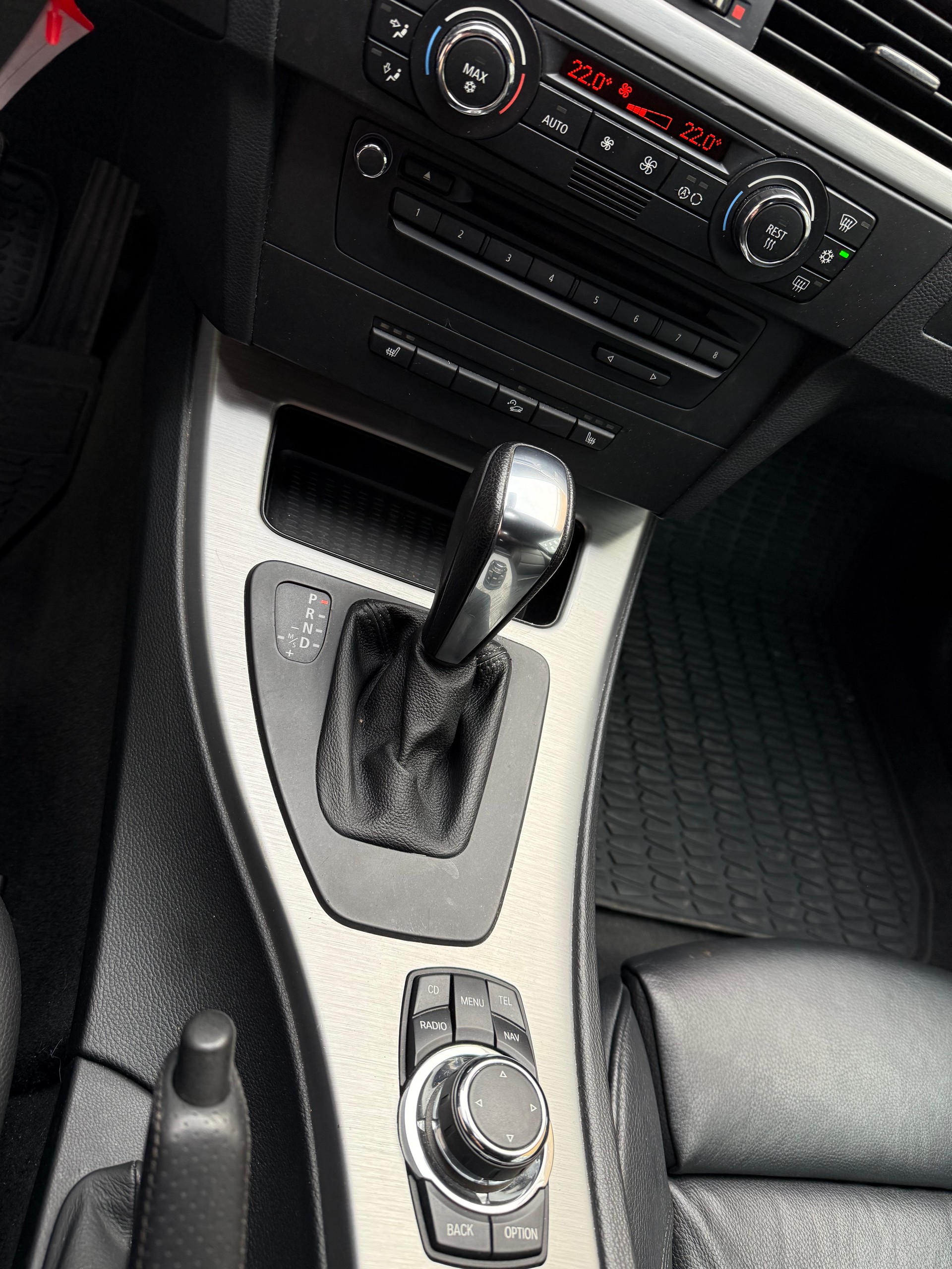 BMW 335i xDrive Coupé Steptronic-image-12