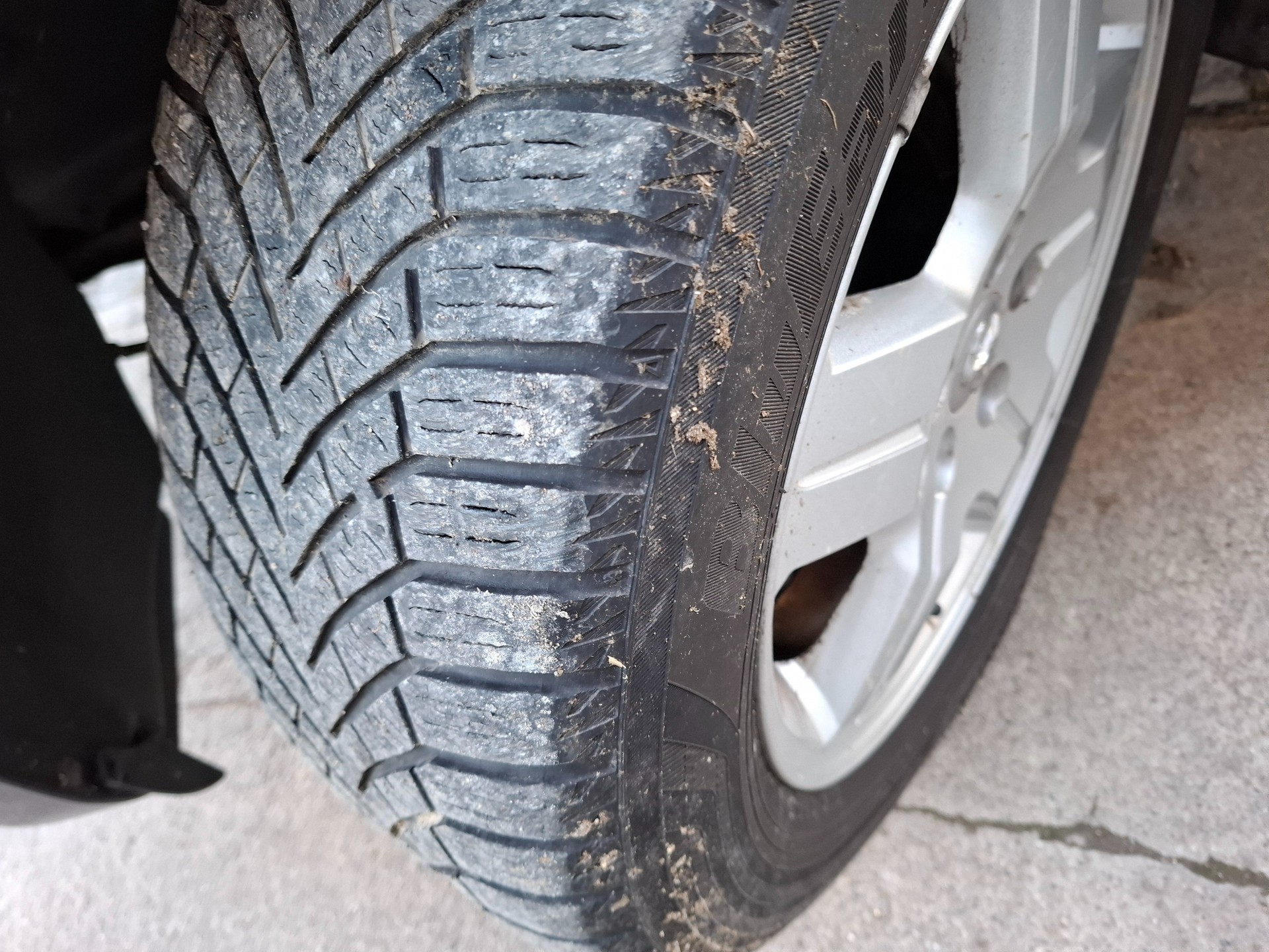 DODGE Caliber 1.8 SXT-image-10