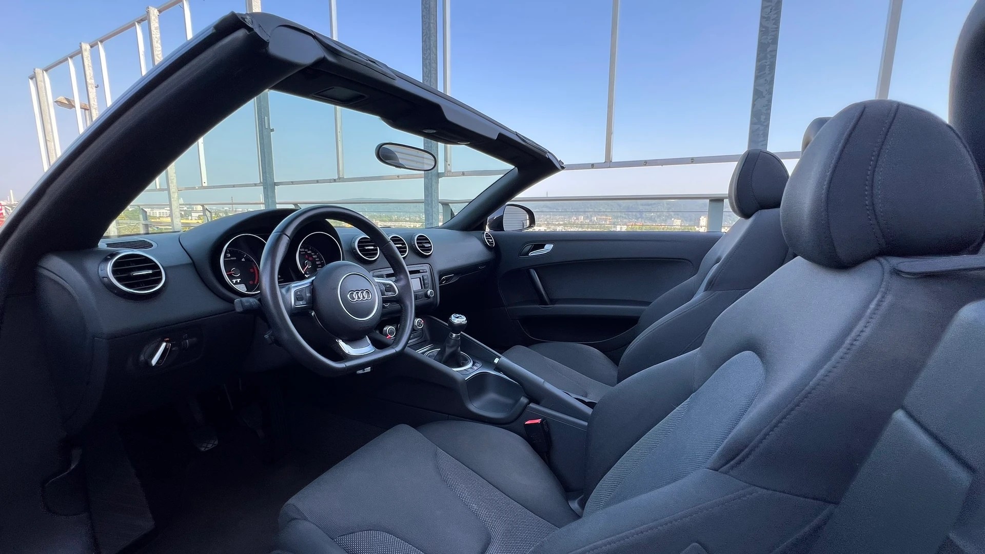 AUDI TT ROADSTER 2.0 TDI QUATTRO l 170 PS-image-23