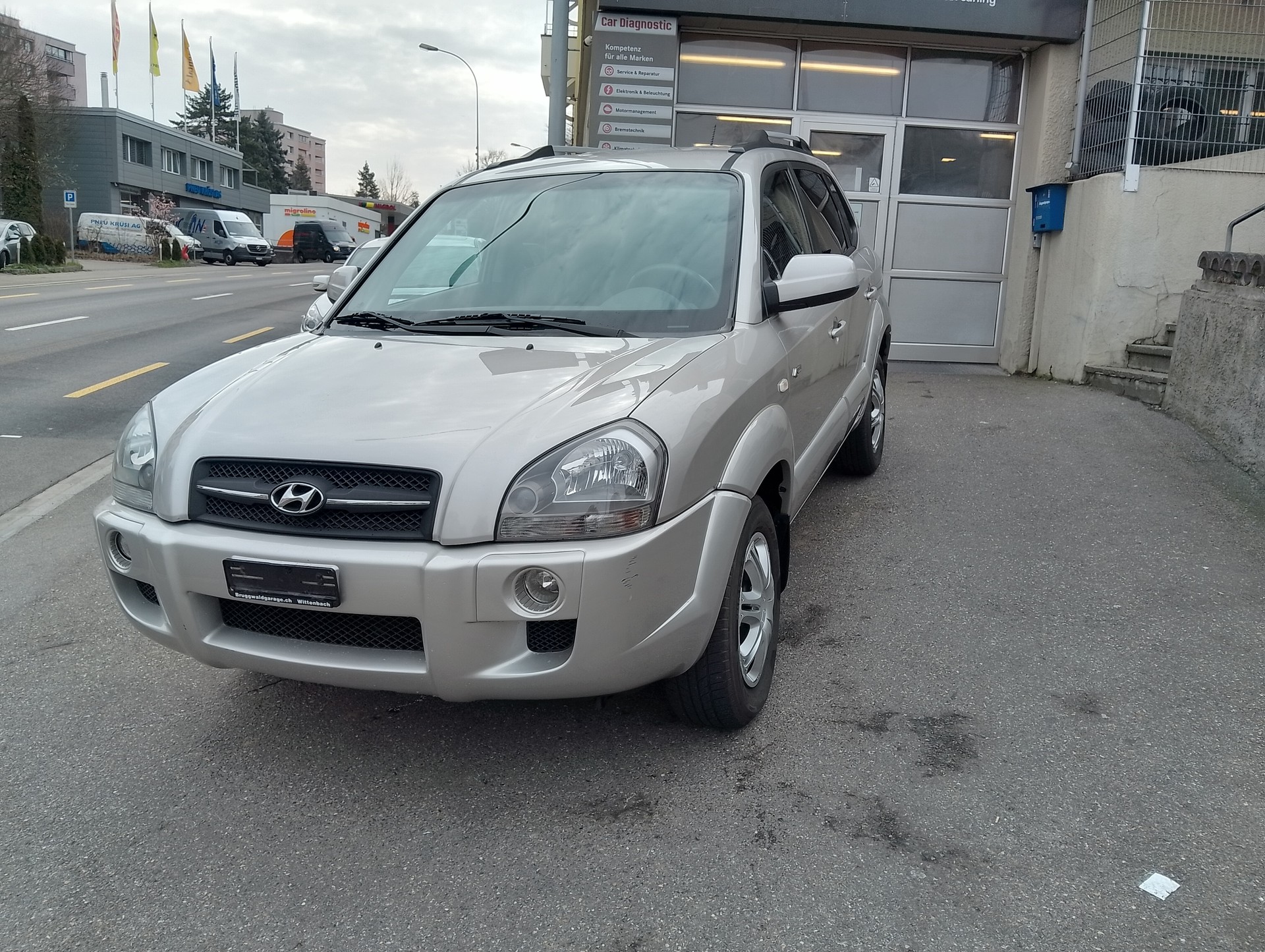 HYUNDAI Tucson 2.7 V6 Style 4WD-image-1