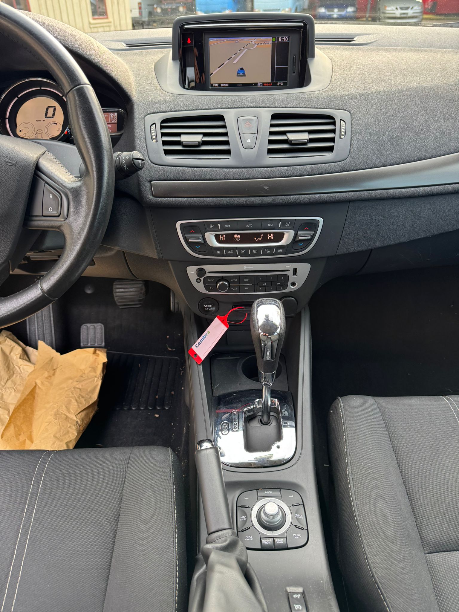 RENAULT Mégane Grandtour 1.5 dCi Expression EDC-image-9