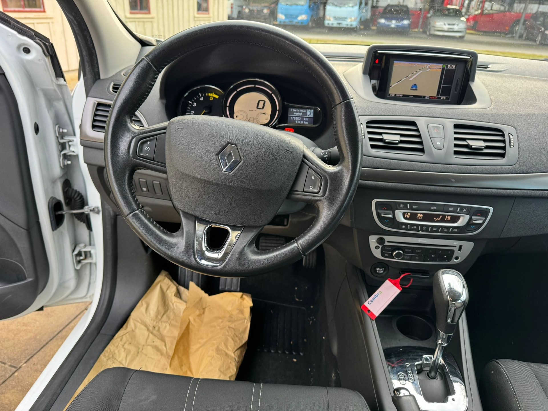 RENAULT Mégane Grandtour 1.5 dCi Expression EDC-image-8