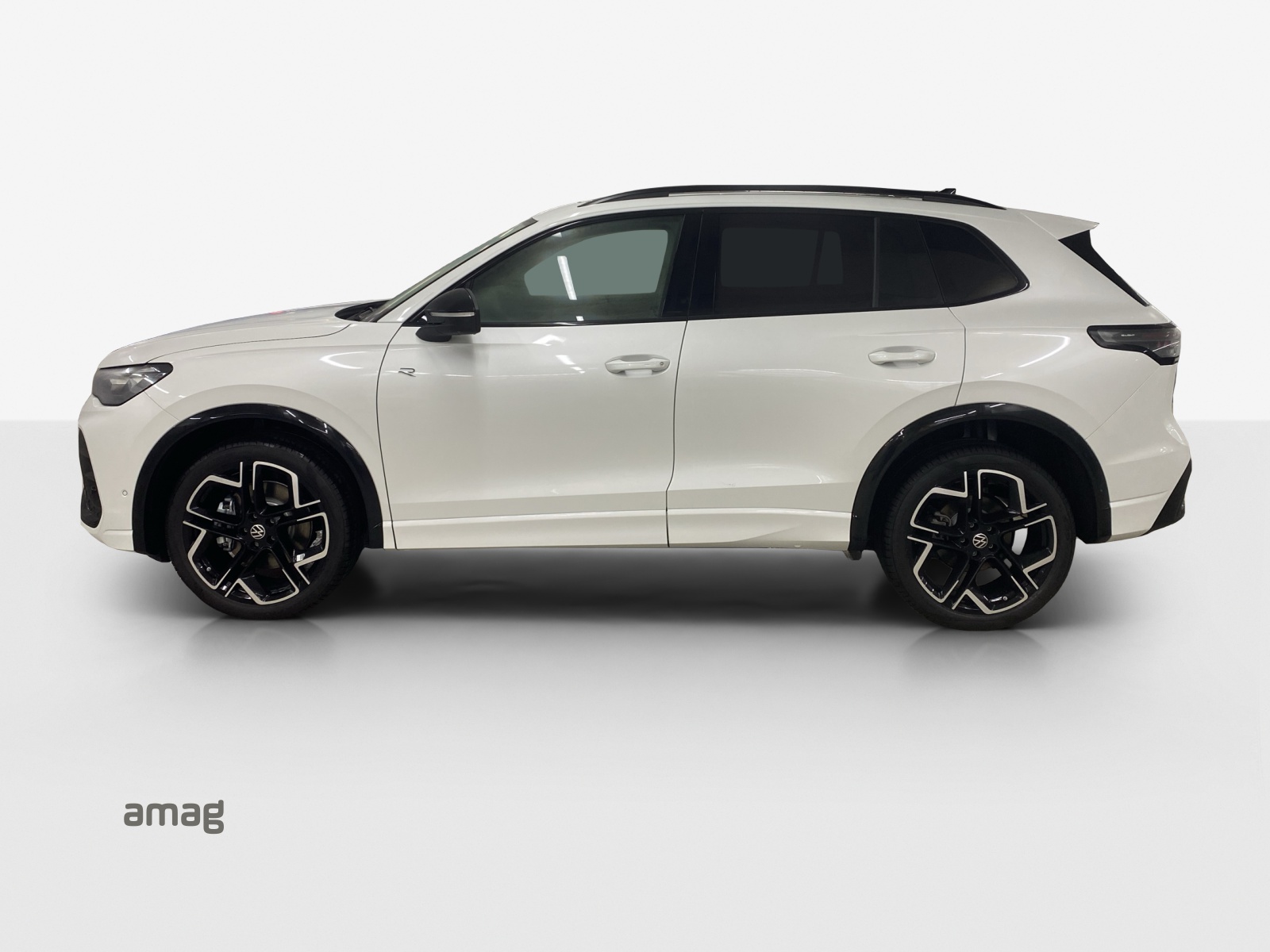 VW Tiguan 2.0 TSI DSG R-Line 4Motion-image-1