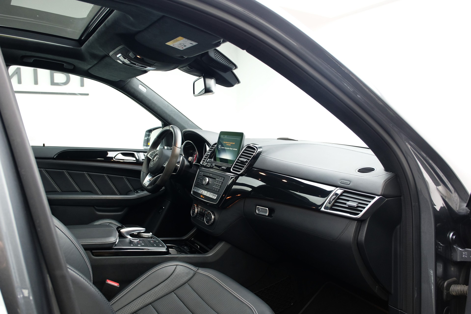MERCEDES-BENZ GLE 63 S AMG 4Matic Speedshift Plus 7G-Tronic-image-10