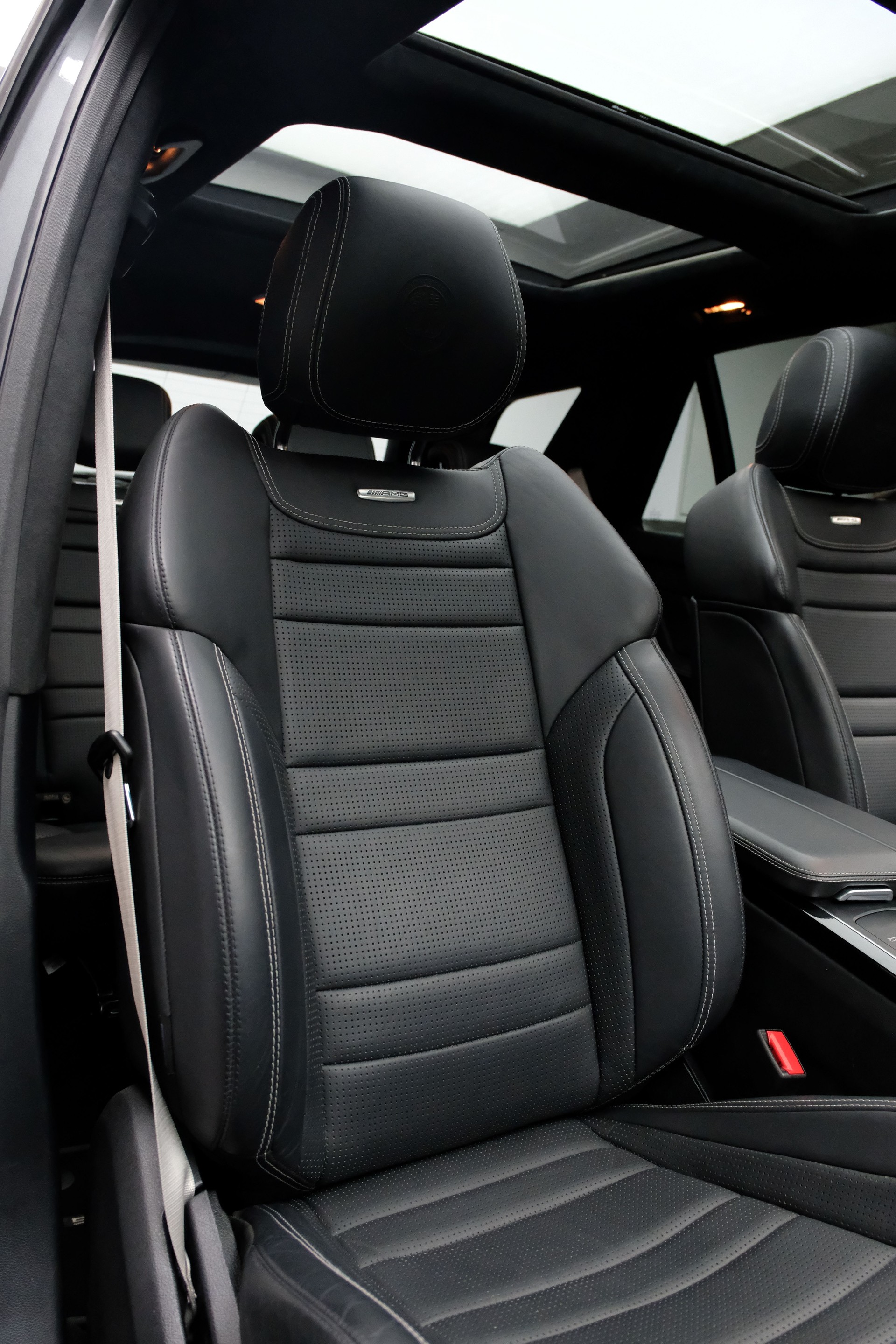 MERCEDES-BENZ GLE 63 S AMG 4Matic Speedshift Plus 7G-Tronic-image-16