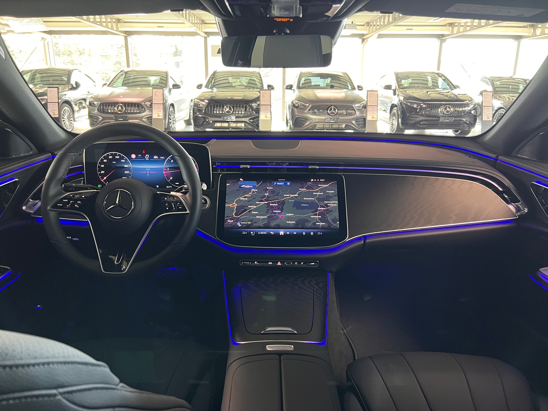MERCEDES-BENZ E 220 d 4Matic 9G-Tronic-image-10