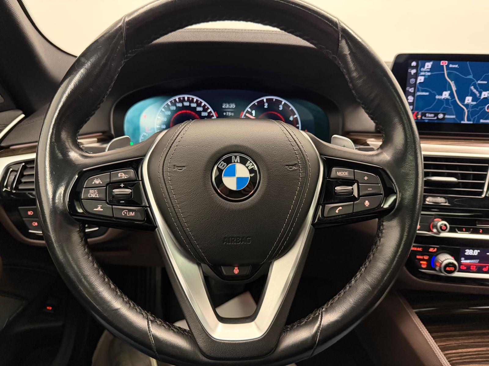BMW 540d xDrive SAG Touring-image-24