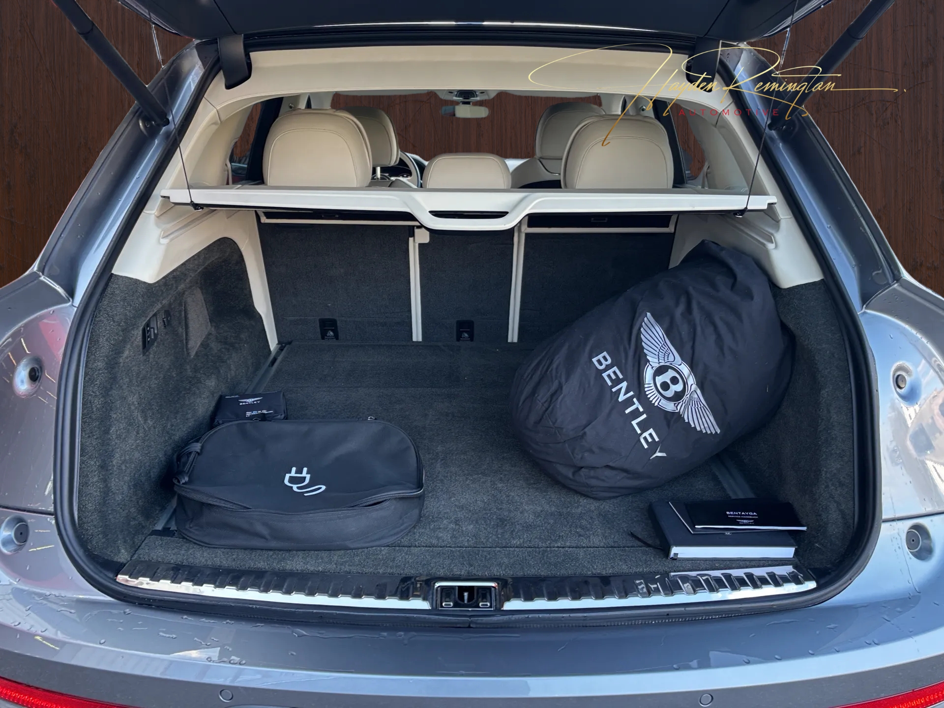 BENTLEY Bentayga V6 Hybrid First Edition-image-7