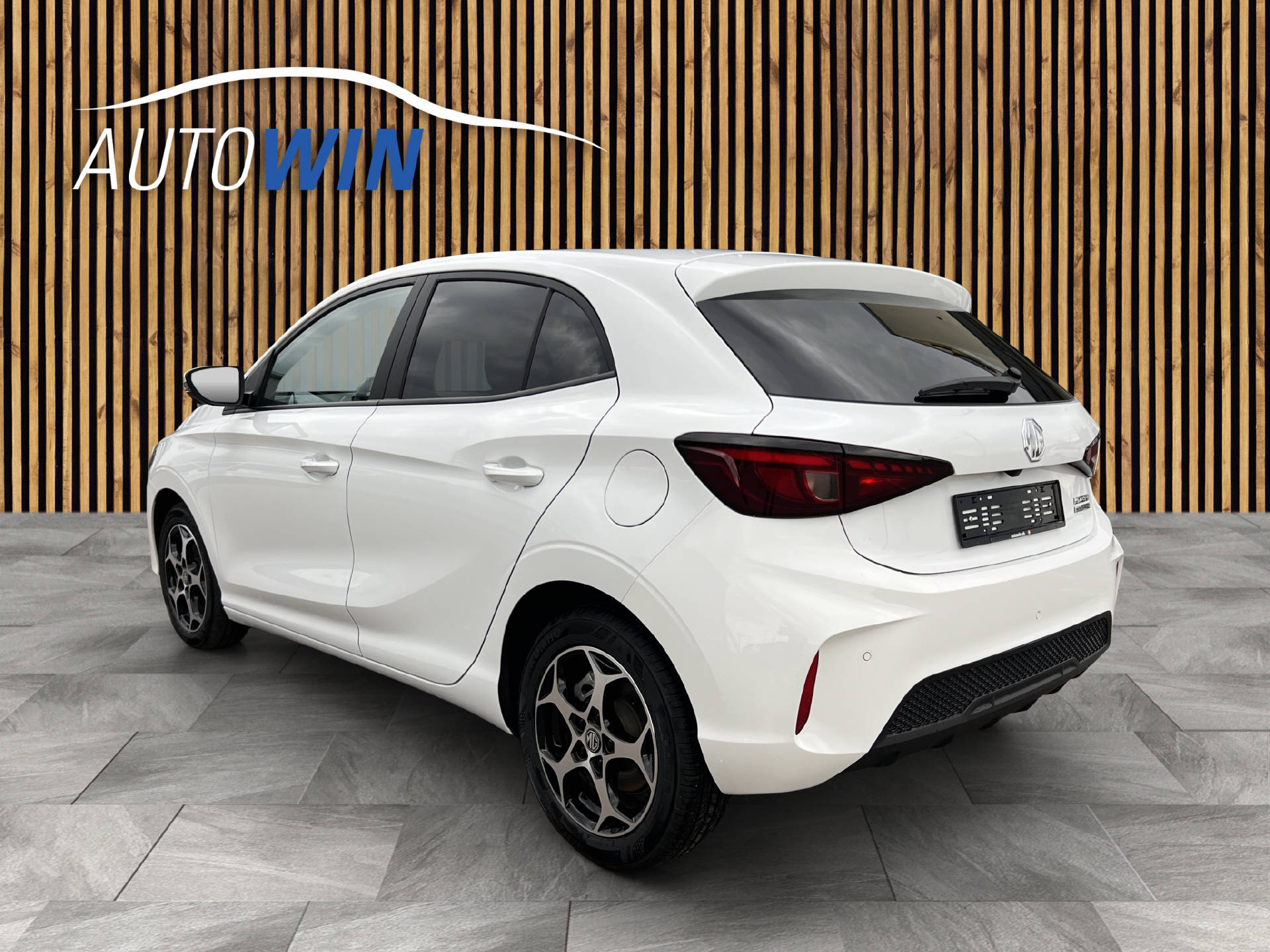 MG 3 1.5 Hybrid Luxury-image-3
