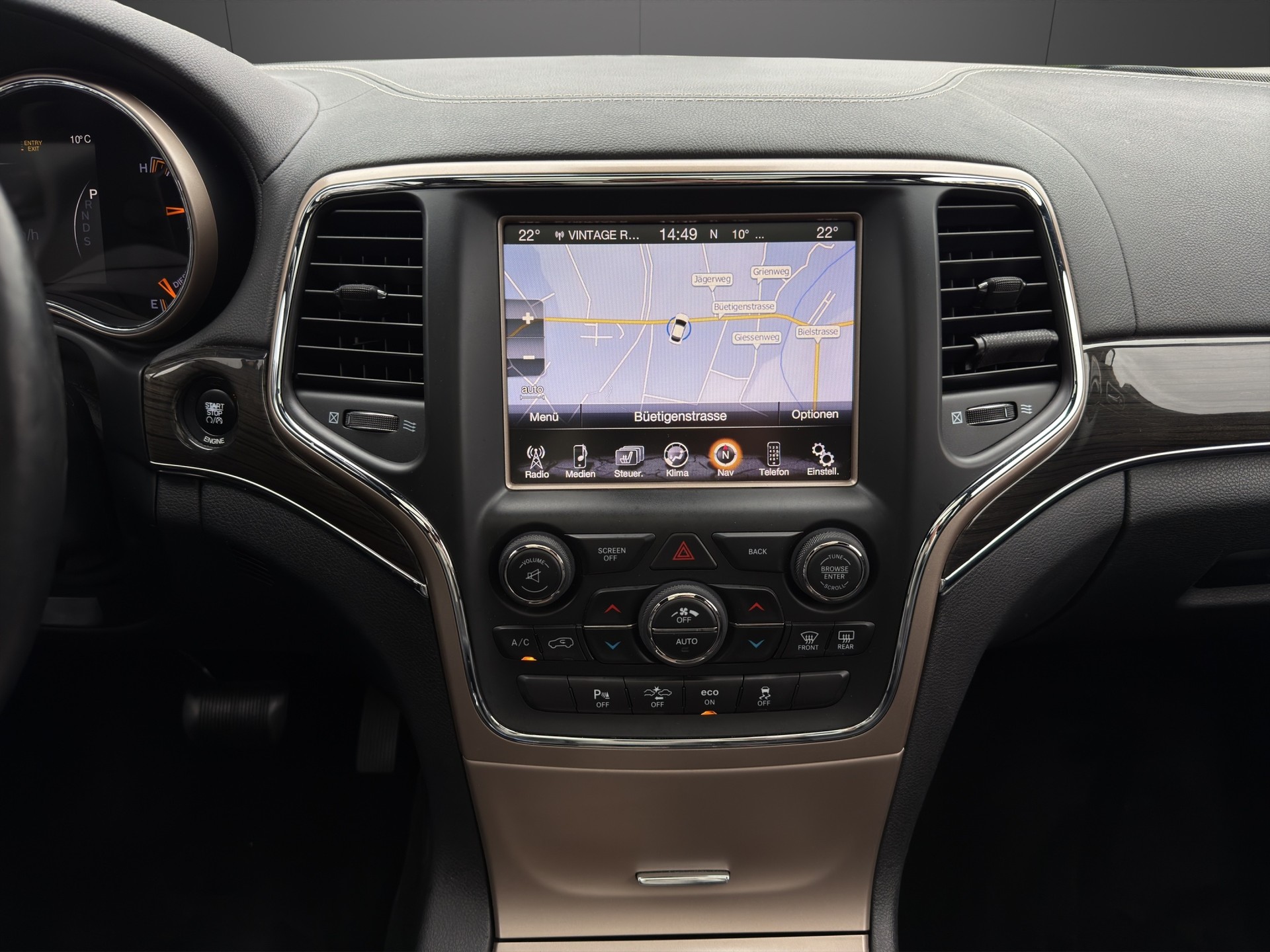 JEEP Grand Cherokee 3.0 CRD Limited Automatic-image-14