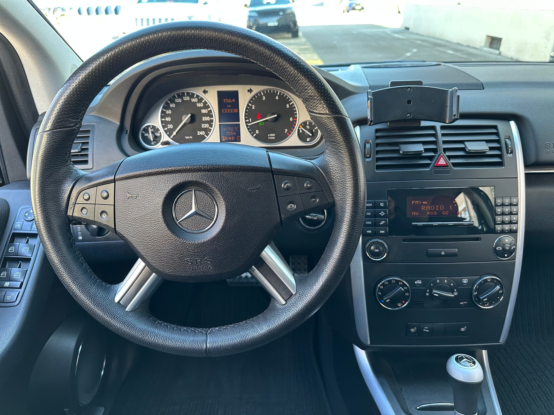 MERCEDES-BENZ B 170-image-10