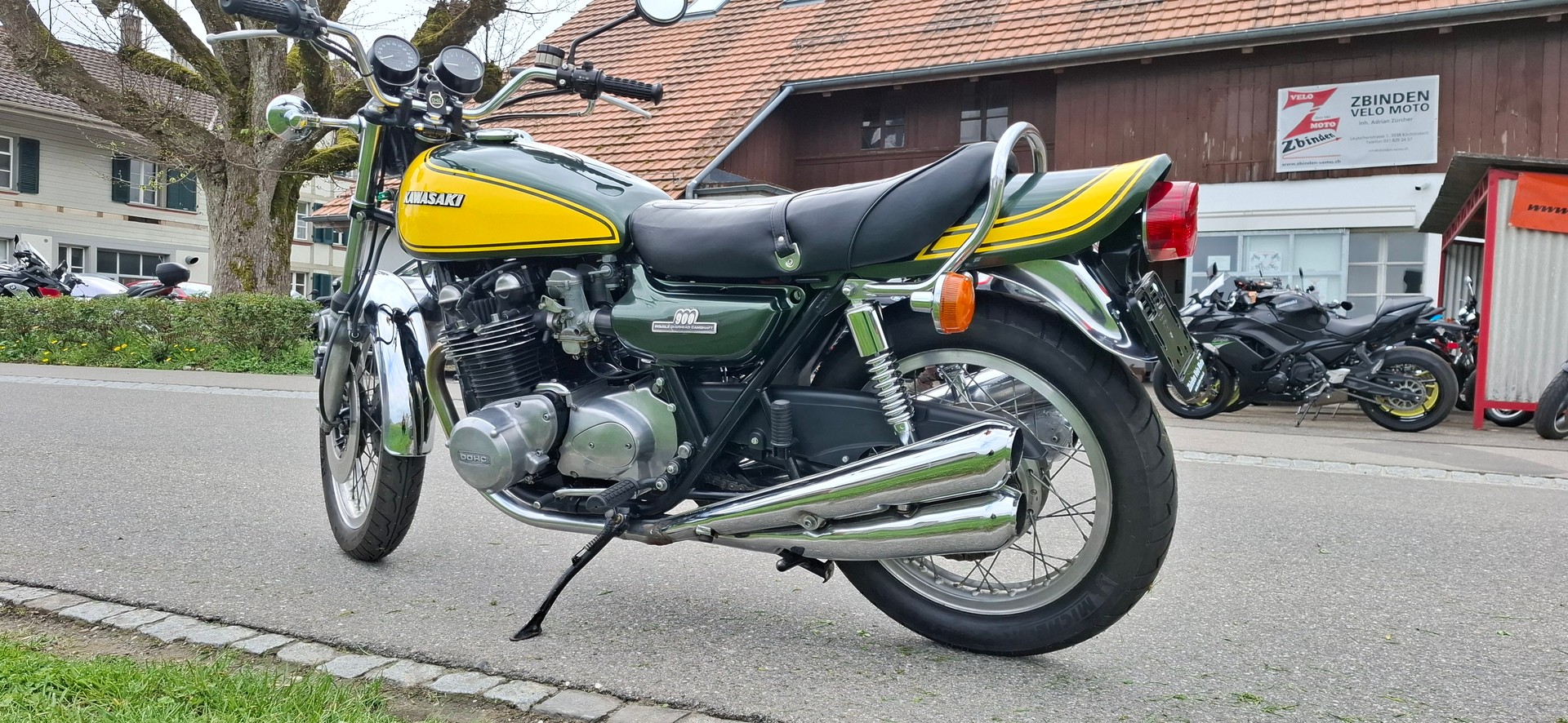KAWASAKI Z 900-image-15