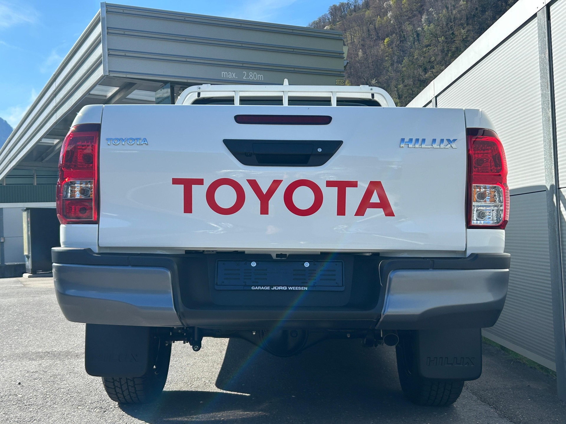 TOYOTA Hilux Double Cab.-Pick-up 2.8 D-4D 204 Comfort-image-4