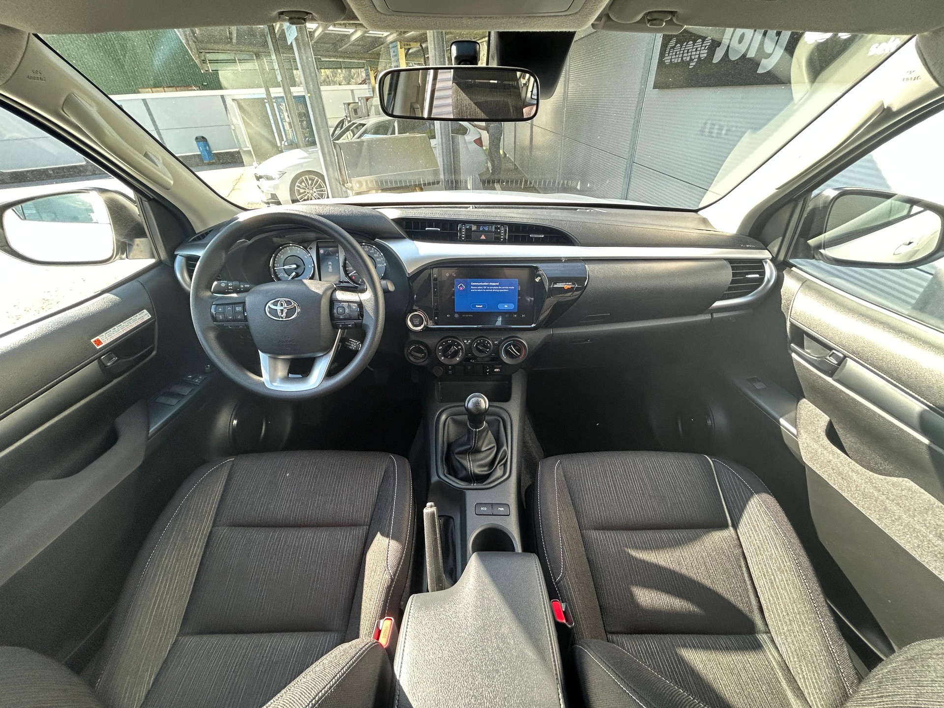 TOYOTA Hilux Double Cab.-Pick-up 2.8 D-4D 204 Comfort-image-6