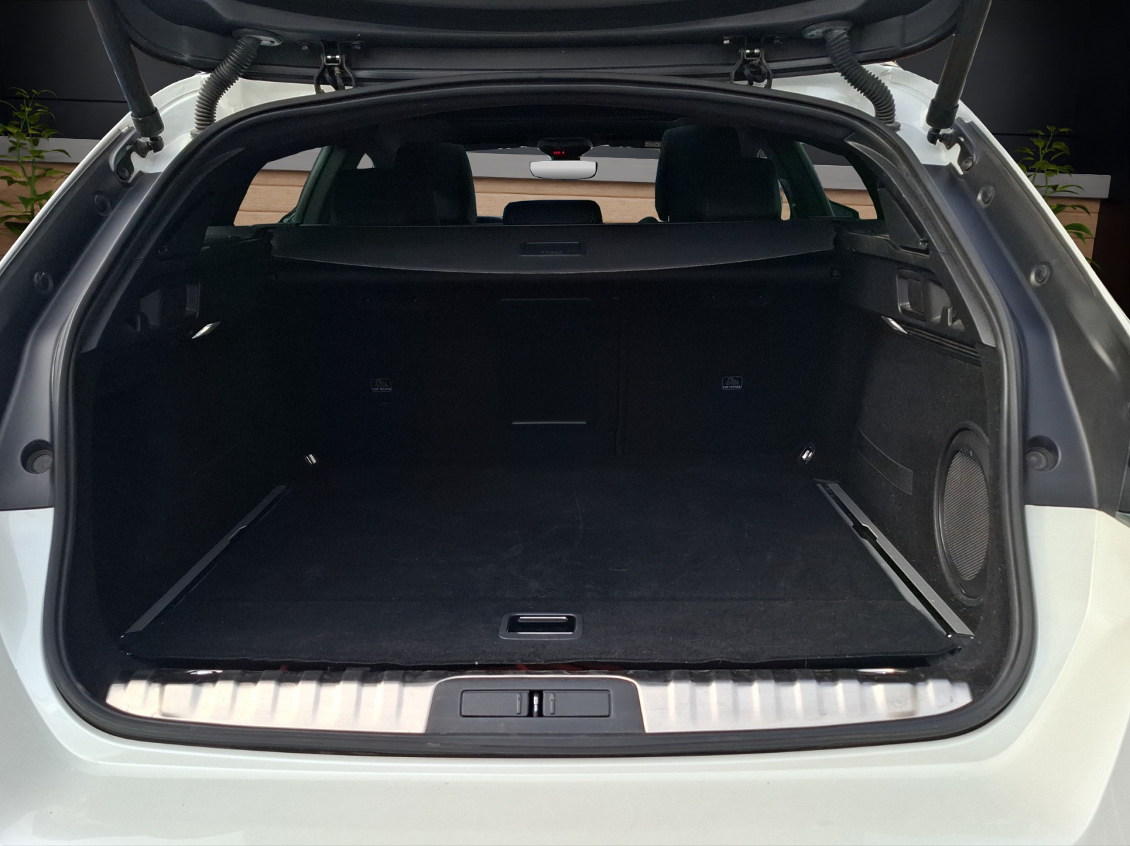PEUGEOT 508 SW 1.6 PT GTLine EAT8-image-8