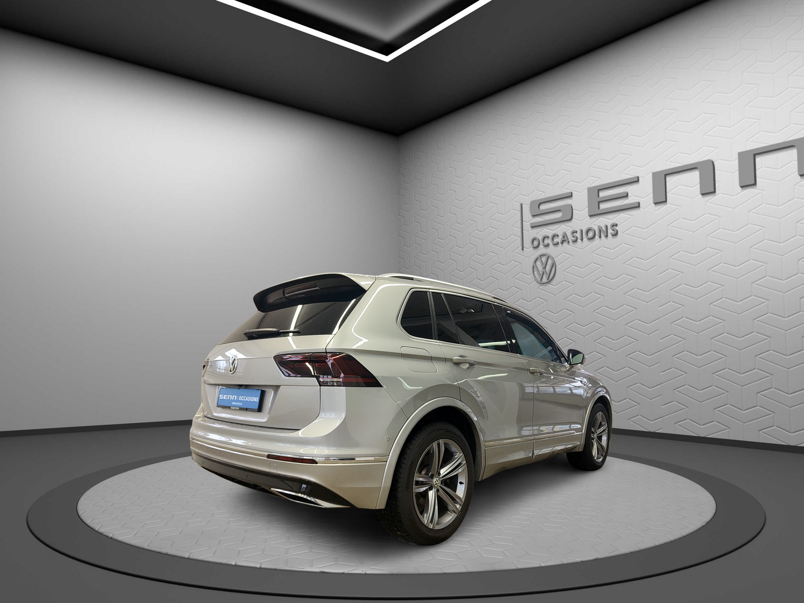VW Tiguan 2.0 TDI SCR Highline 4Motion DSG-image-5