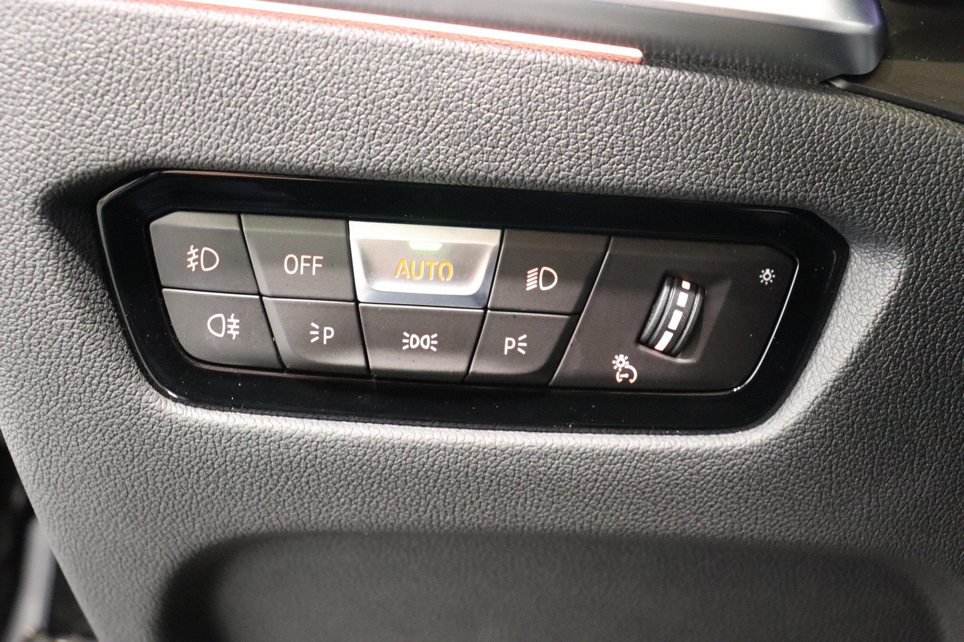 BMW 430i xDrive SAG Cabrio-image-21