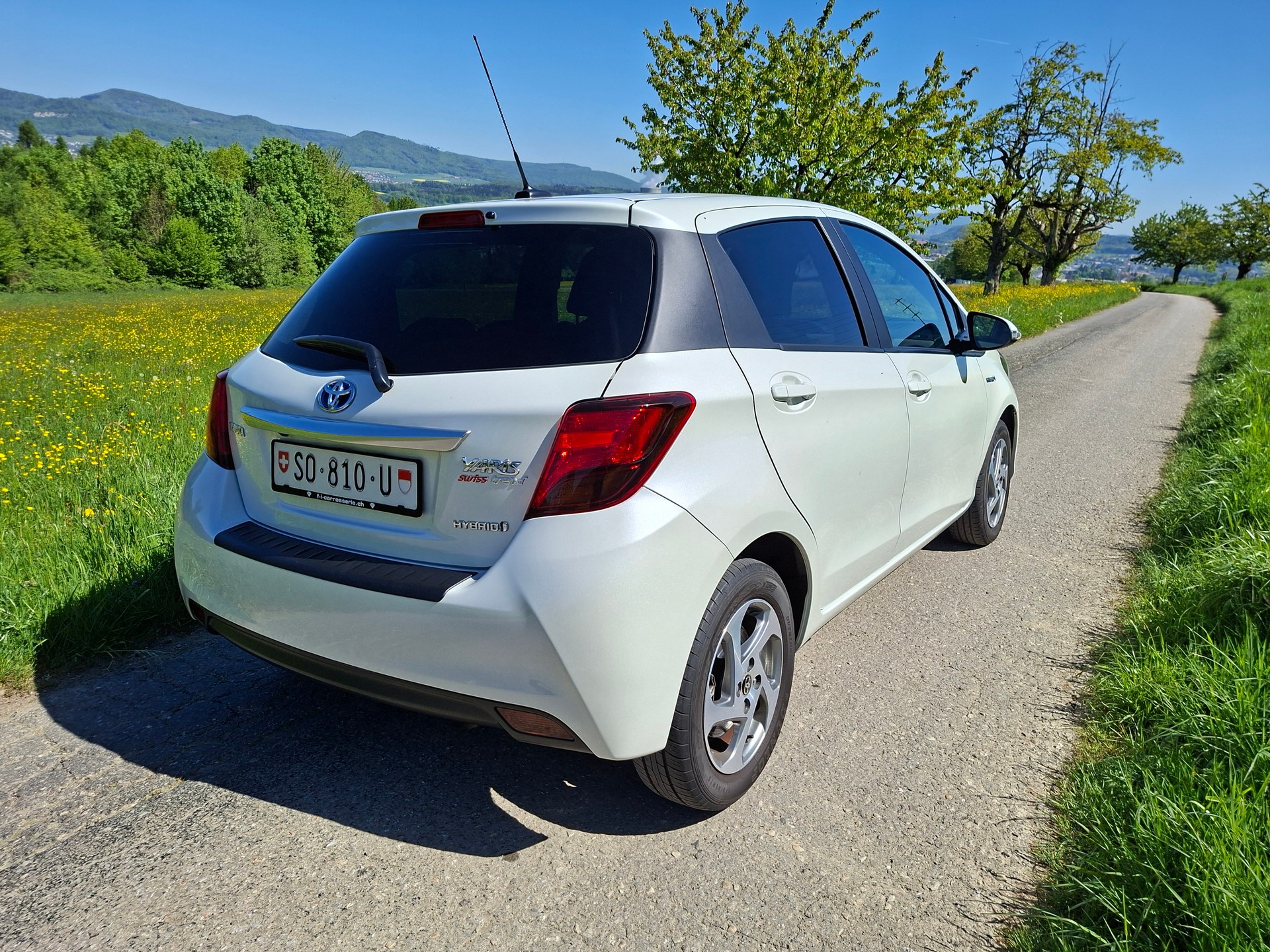 TOYOTA Yaris 1.5 VVT-i Hybrid Swiss Trend e-CVT-image-5