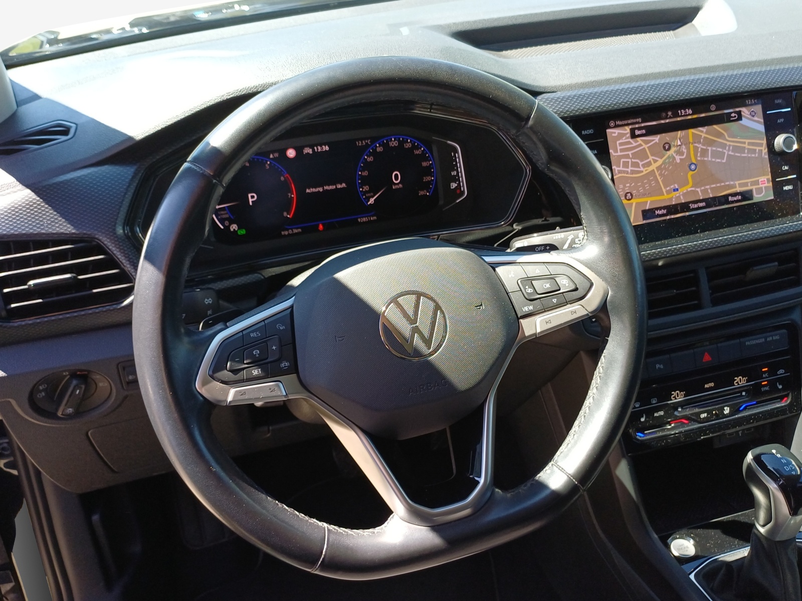 VW T-Cross 1.0 TSI Life Limited DSG-image-9