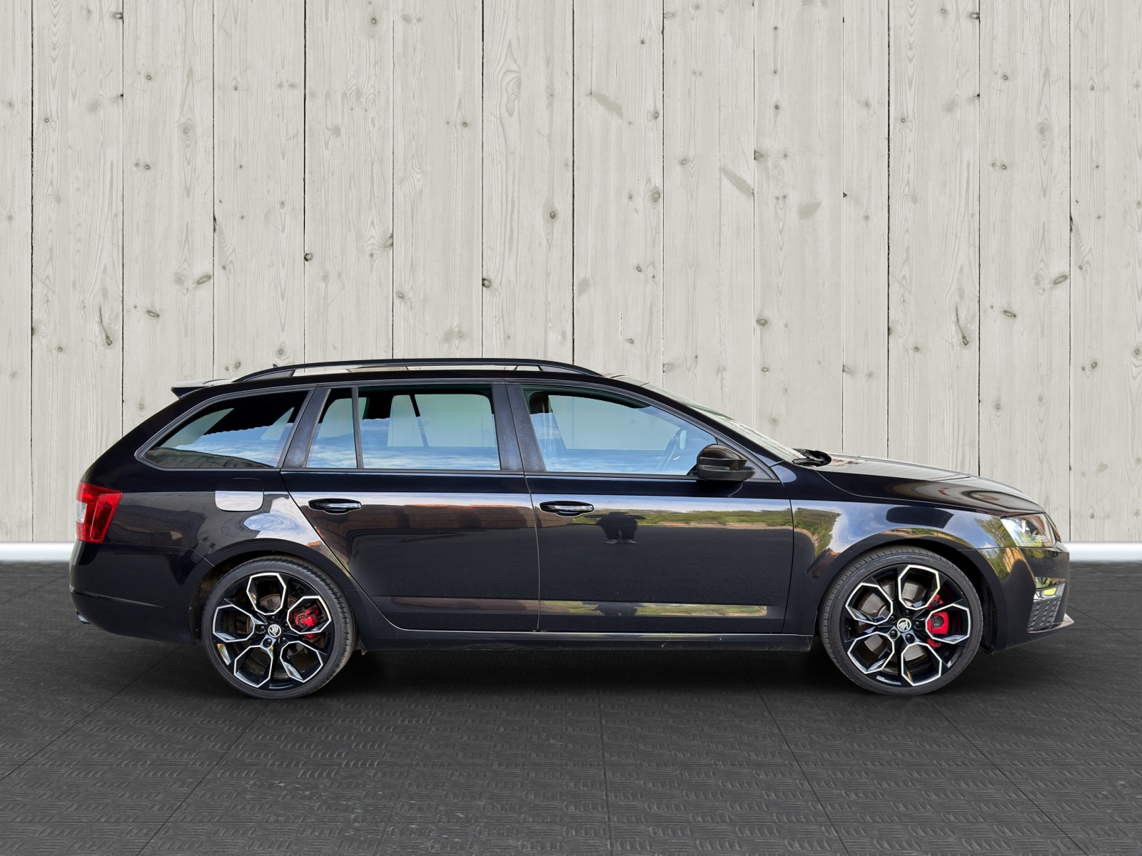 SKODA Octavia Combi 2.0 TSI RS 230 DSG-image-7
