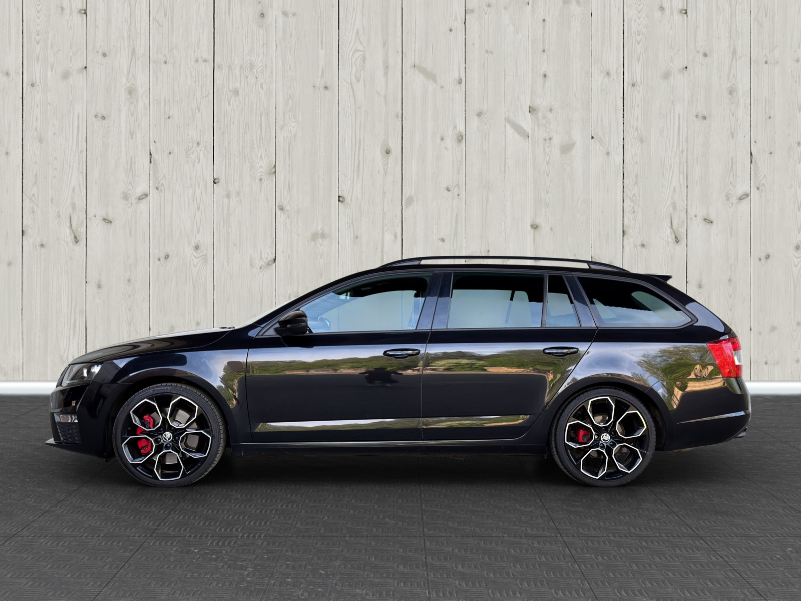 SKODA Octavia Combi 2.0 TSI RS 230 DSG-image-3