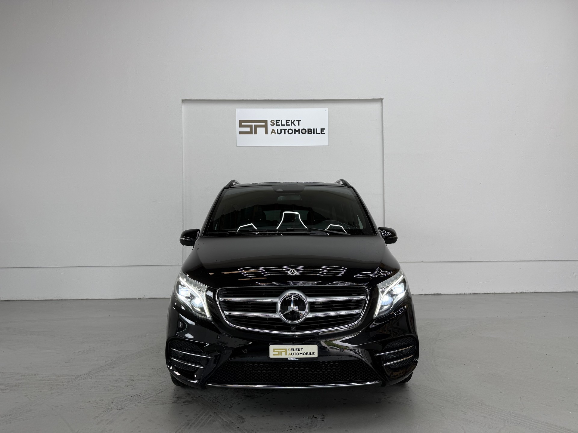MERCEDES-BENZ V 250 d Avantgarde lang 4Matic 7G-Tronic | AMG-Line-showroom-element-2