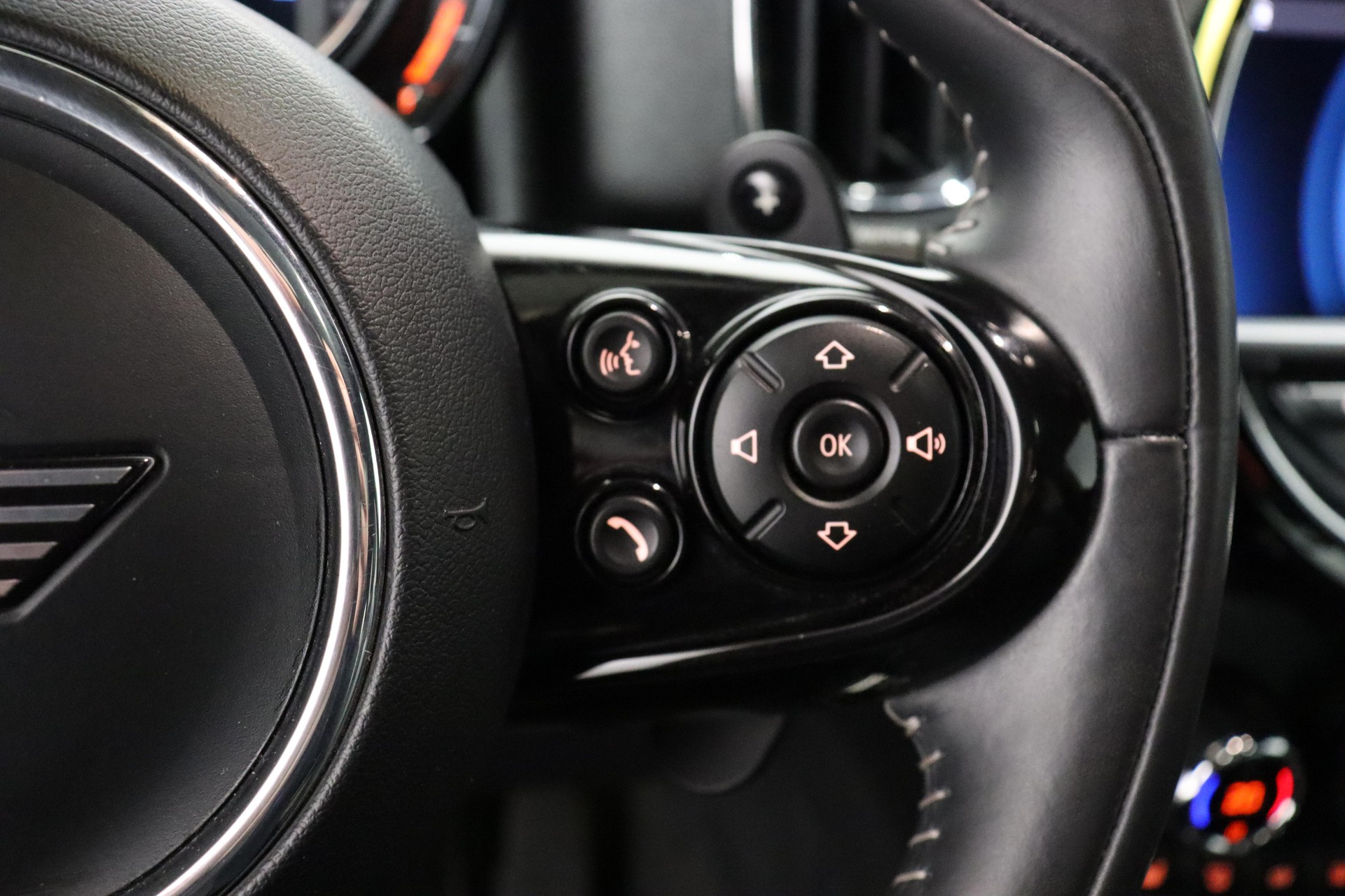 MINI Countryman F60 2.0i Cooper S SAG ALL4-image-17
