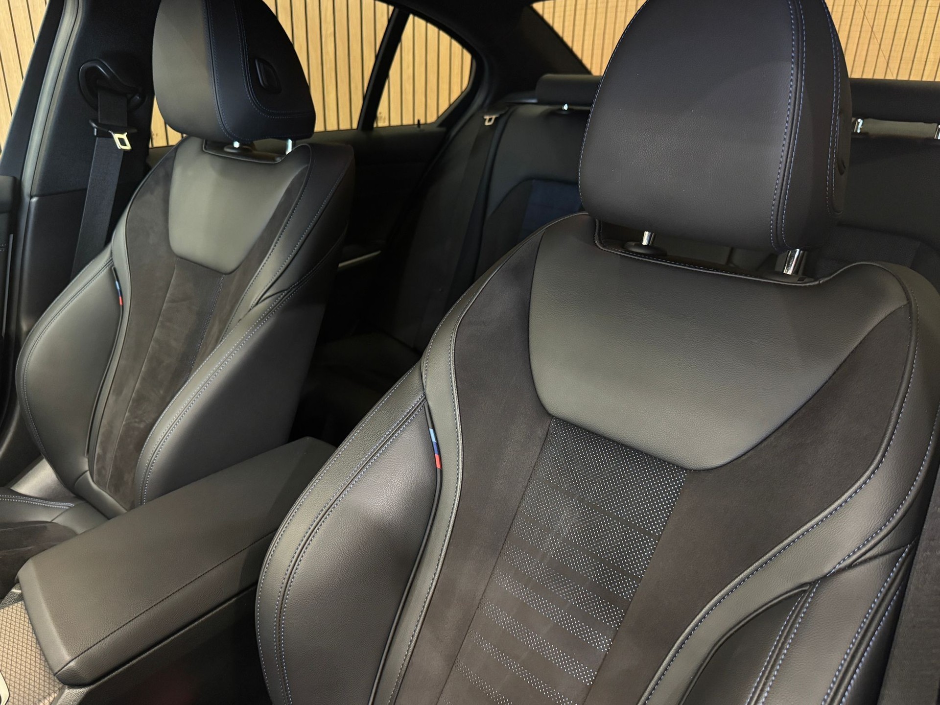 BMW 320d xDrive 48V Steptronic M Sport Facelift-image-26
