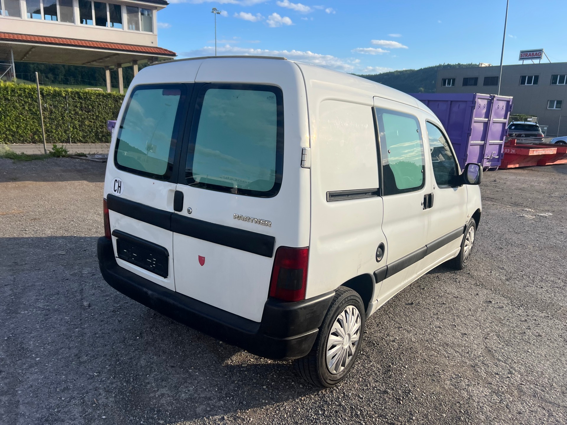 PEUGEOT Partner 2.0 HDI 190 C (SPE)-image-6