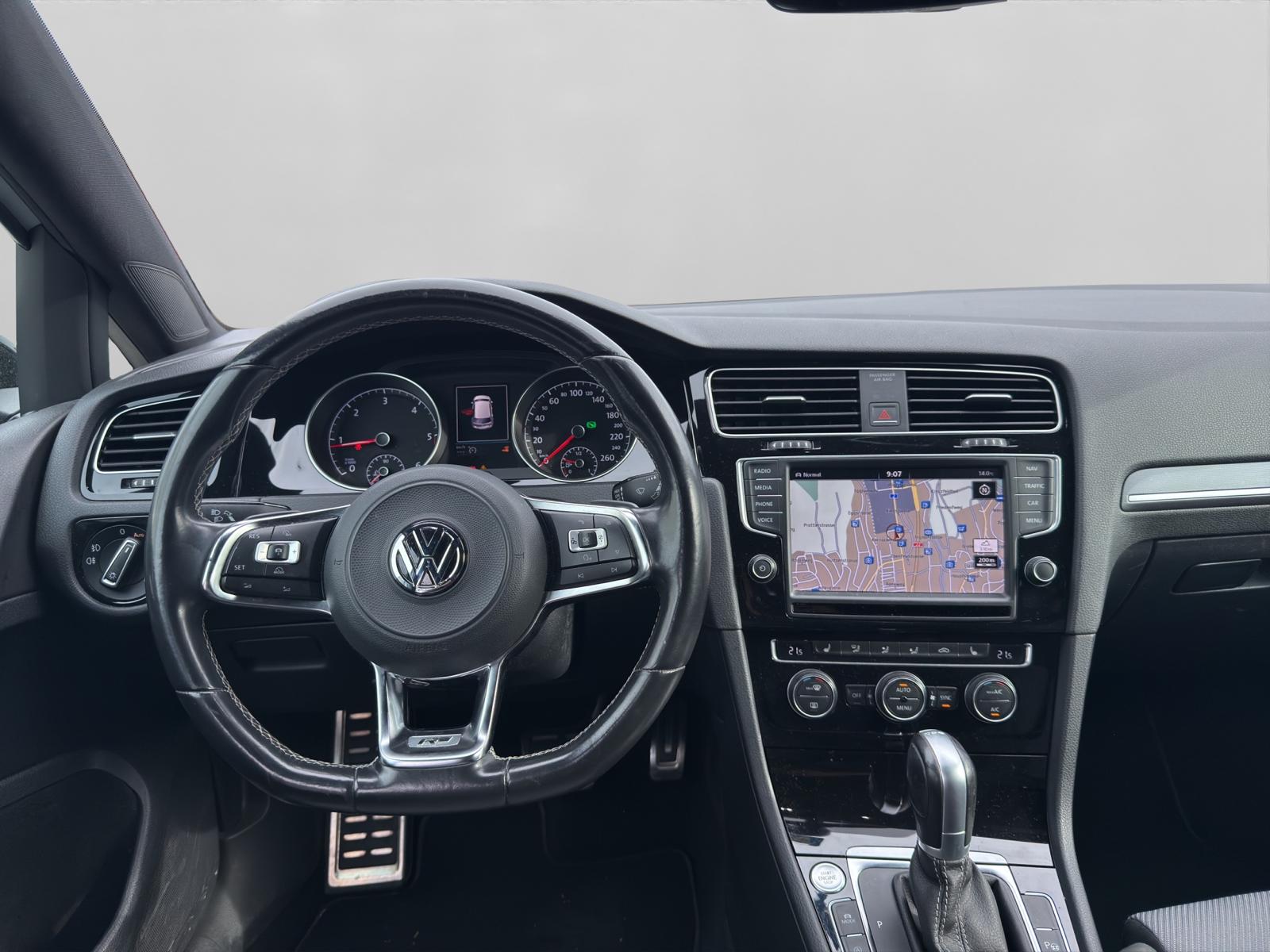 VW Golf 2.0 TDI Allstar R-Line DSG-image-11