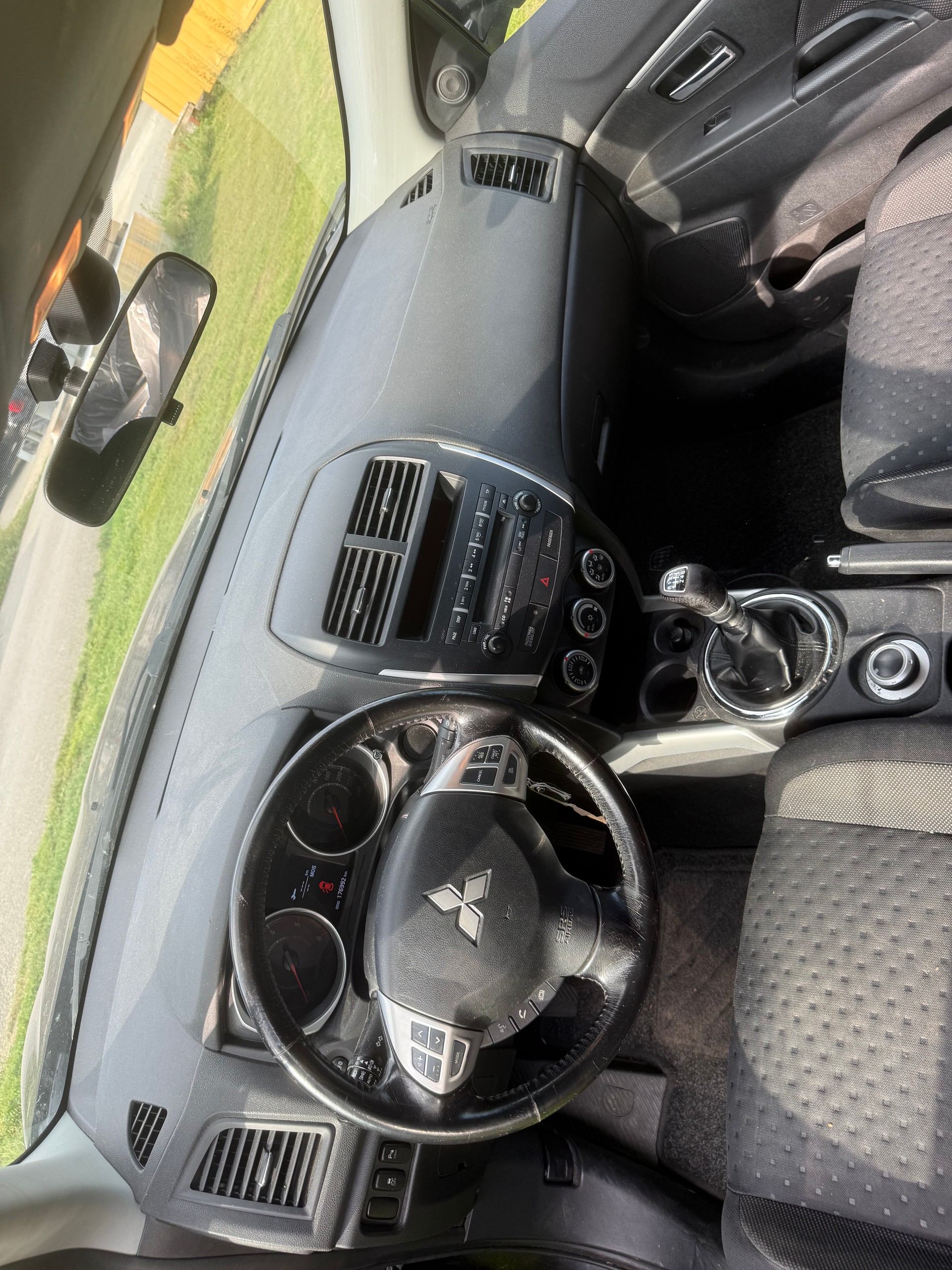 MITSUBISHI ASX 1.8 DID SuperJubilé 4WD-image-6