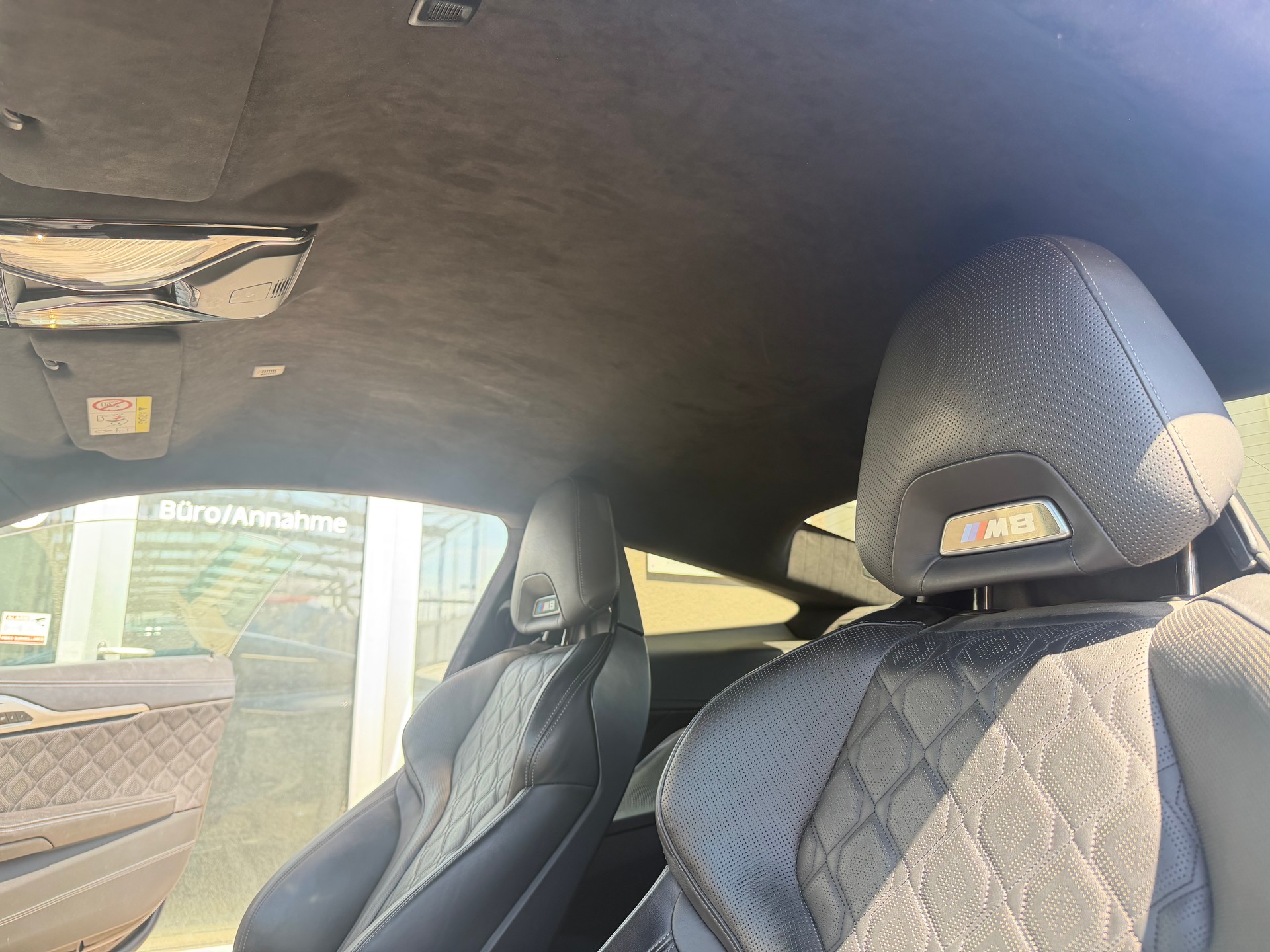 BMW M8 xDrive Steptronic M Competition-image-10