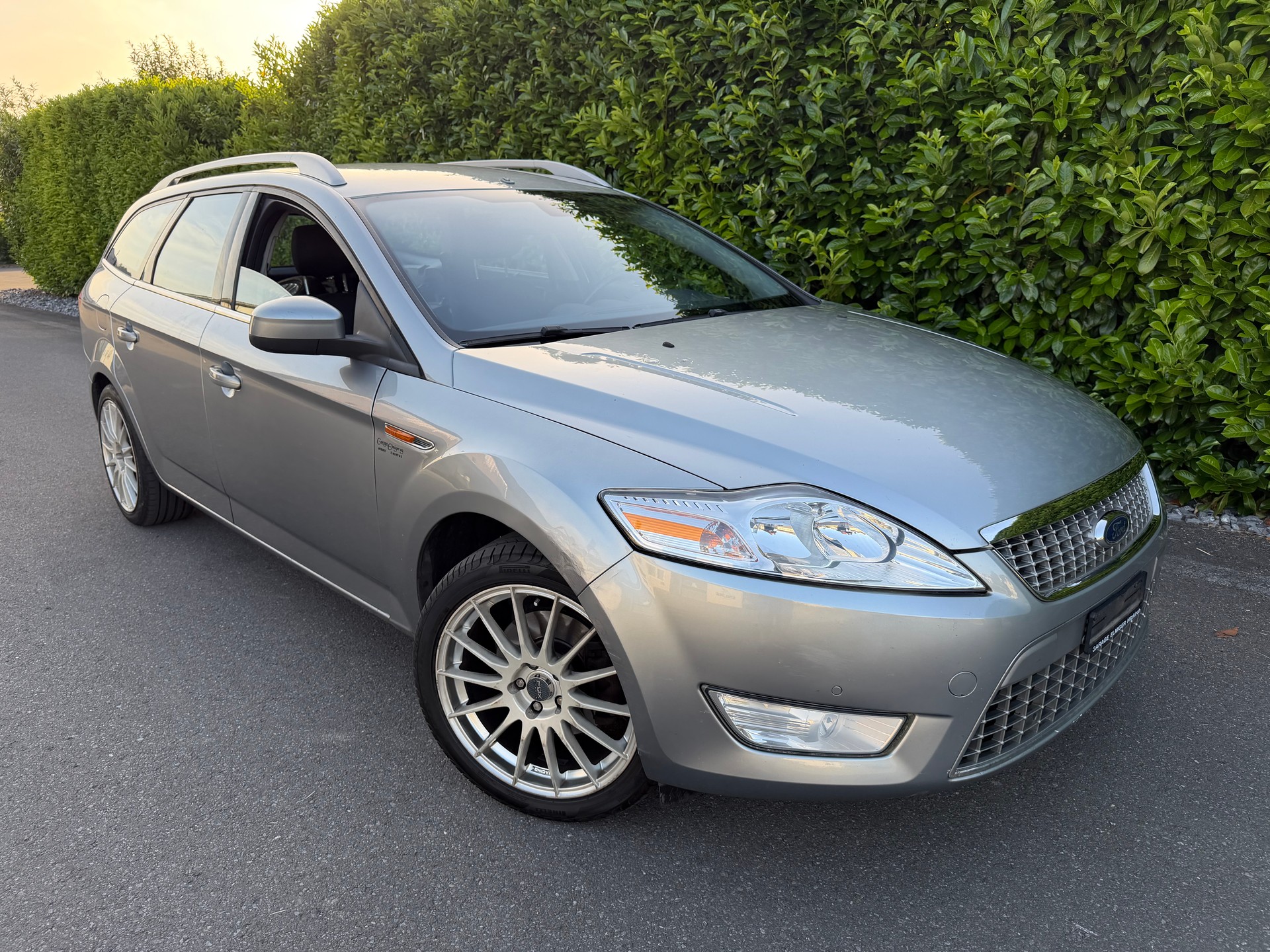 FORD Mondeo 2.3i 16V Carving Automatic-image-1