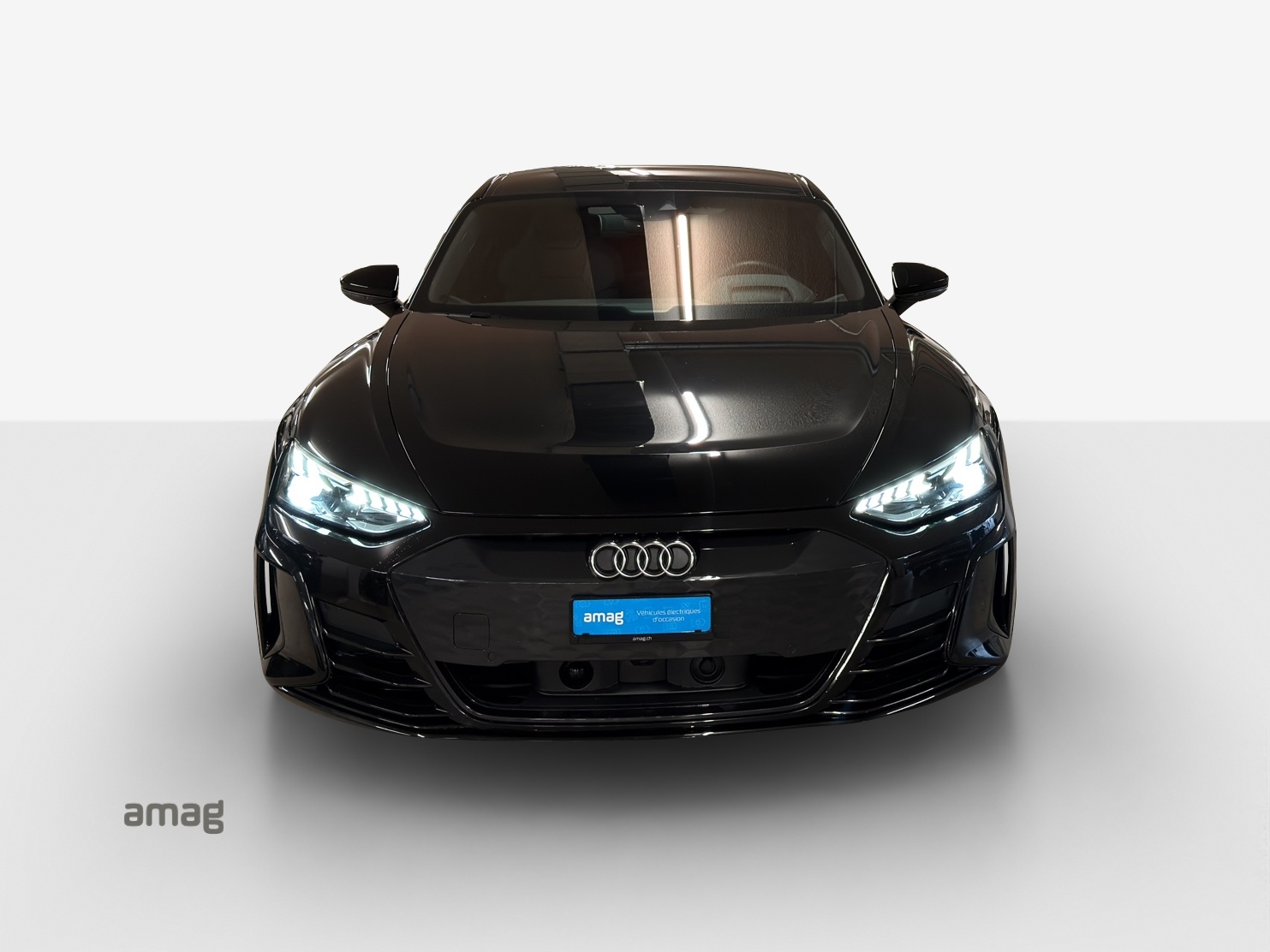 AUDI e-tron GT quattro-image-6