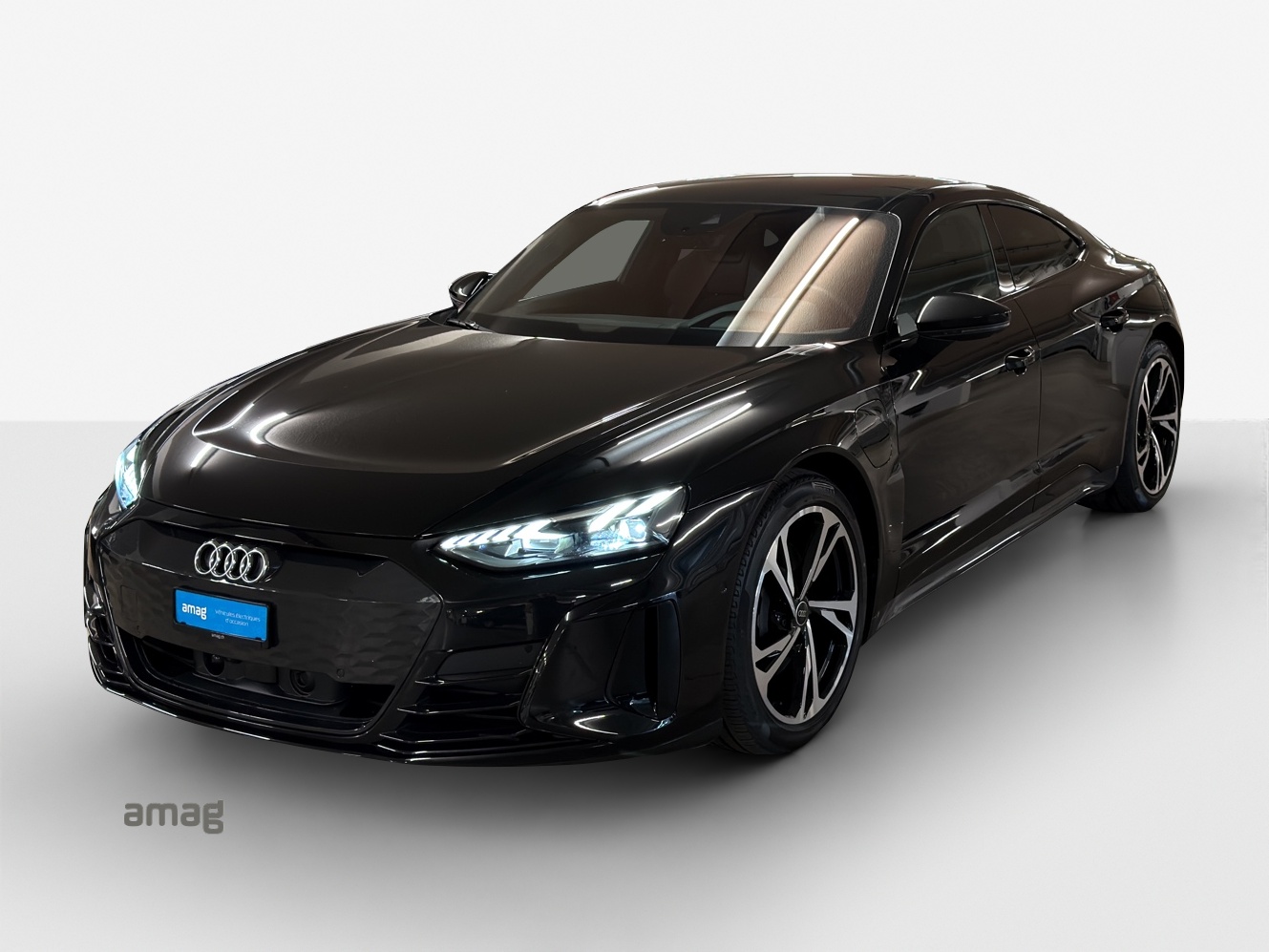 AUDI e-tron GT quattro-image-0