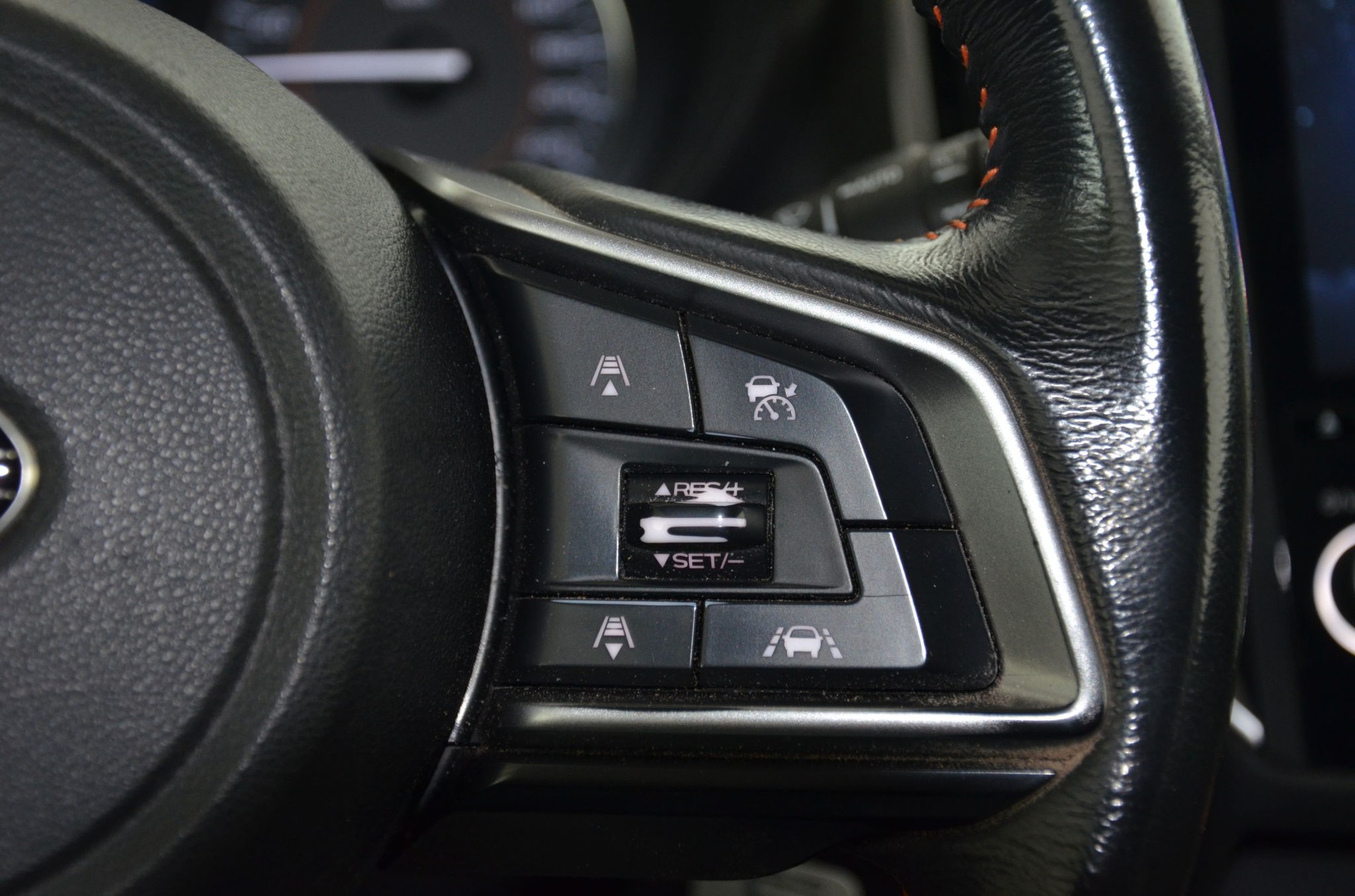 SUBARU XV 1.6 Swiss AWD CVT-image-19