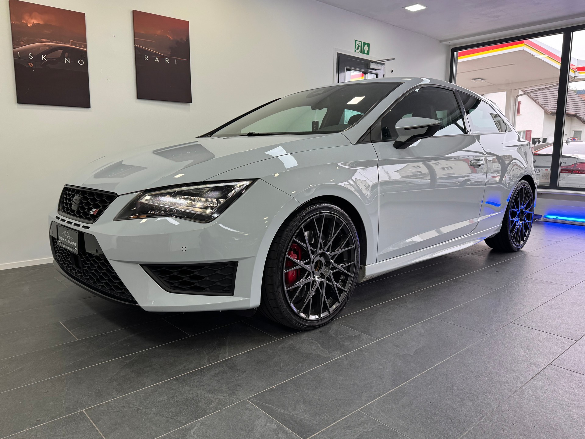SEAT Leon SC 2.0 TSI Cupra 280 *Schalensitze / RIEGER Auspuffanlage / RIEGER Ansaugung / Pack Black Line / ACC*-image-0