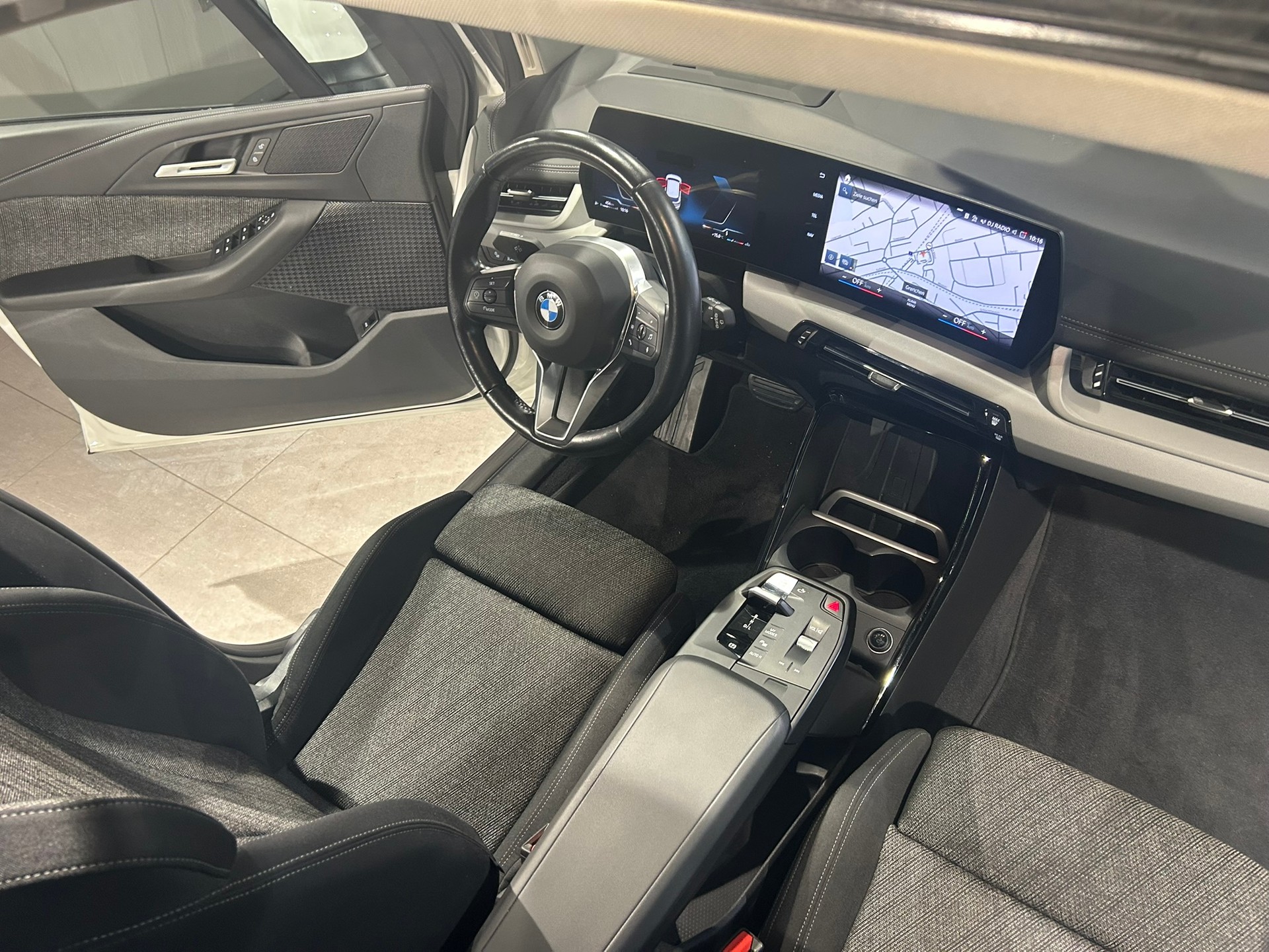 BMW 223d Active Tourer xDrive DKG-image-25