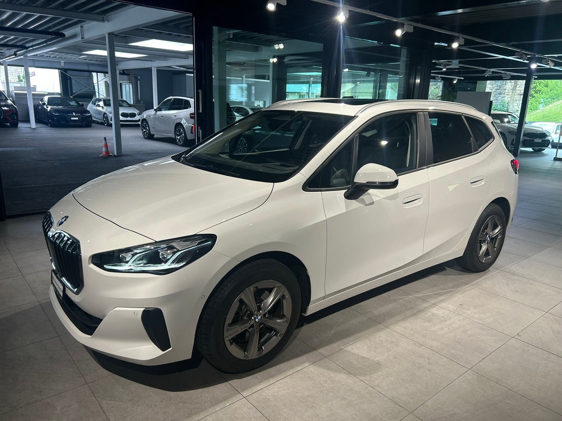 BMW 223d Active Tourer xDrive DKG-image-0