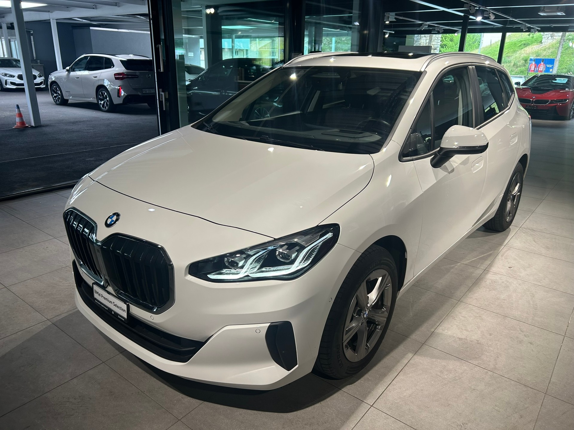BMW 223d Active Tourer xDrive DKG-image-2